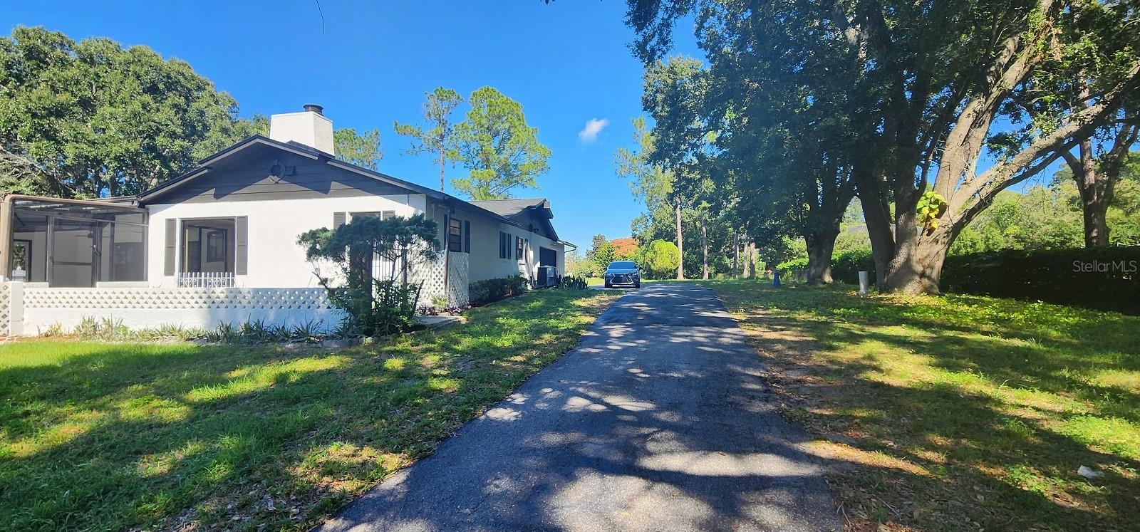 LES TERRACES - Residential Lease