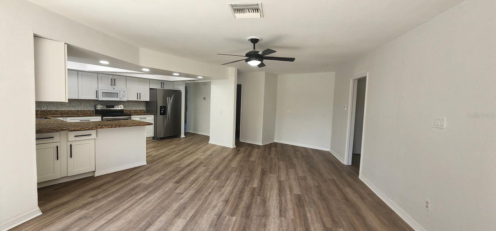 LES TERRACES - Residential Lease