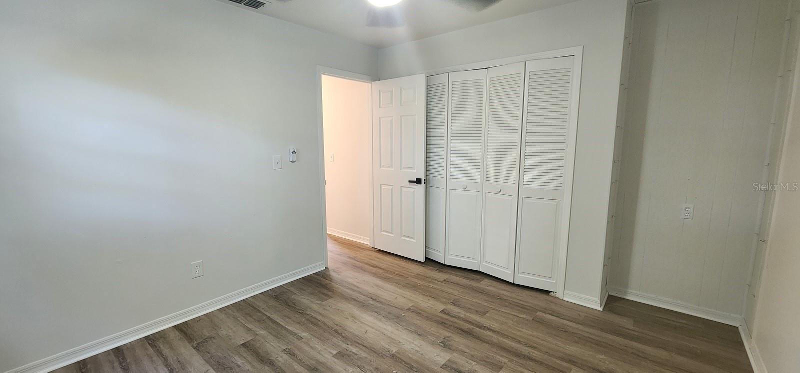 LES TERRACES - Residential Lease