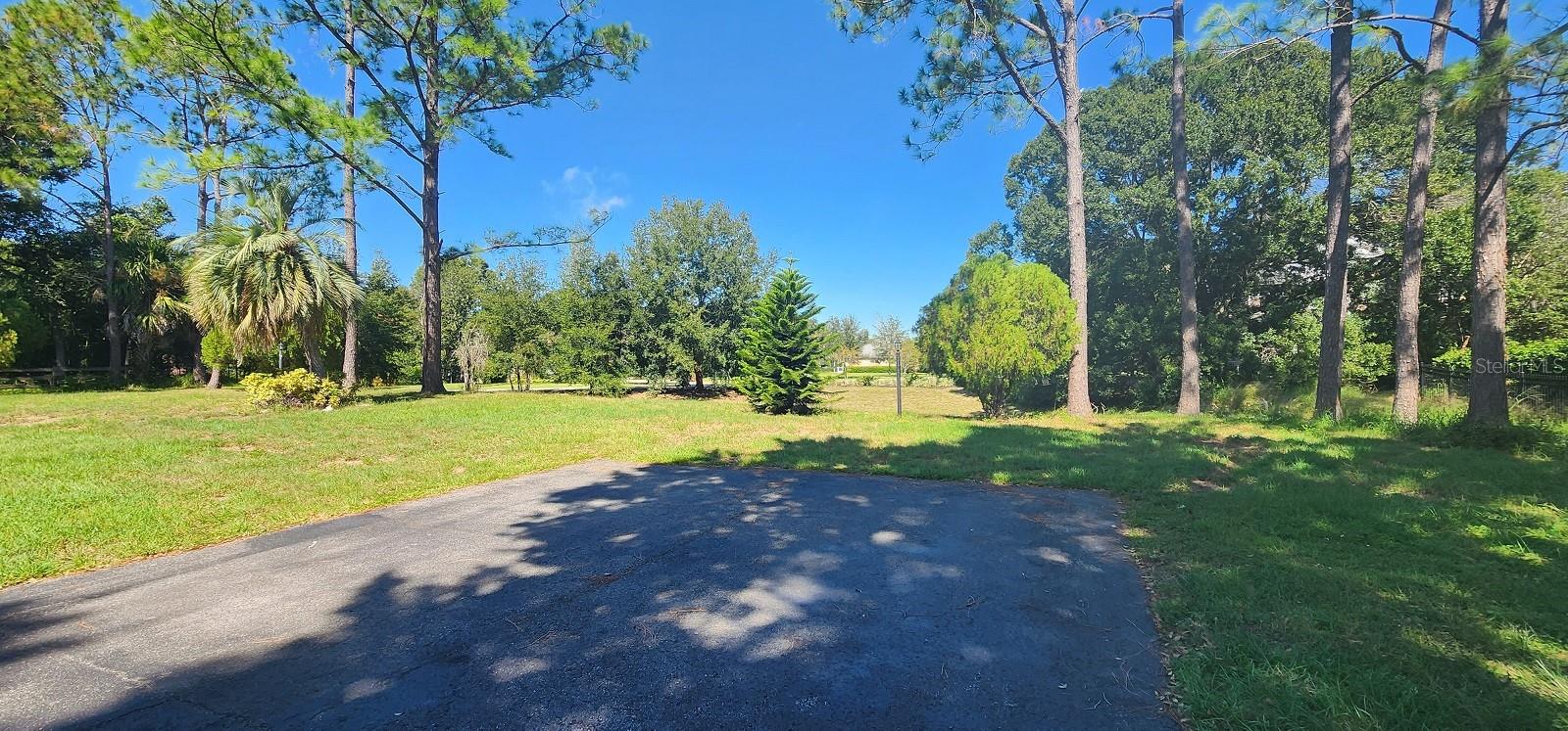 LES TERRACES - Residential Lease