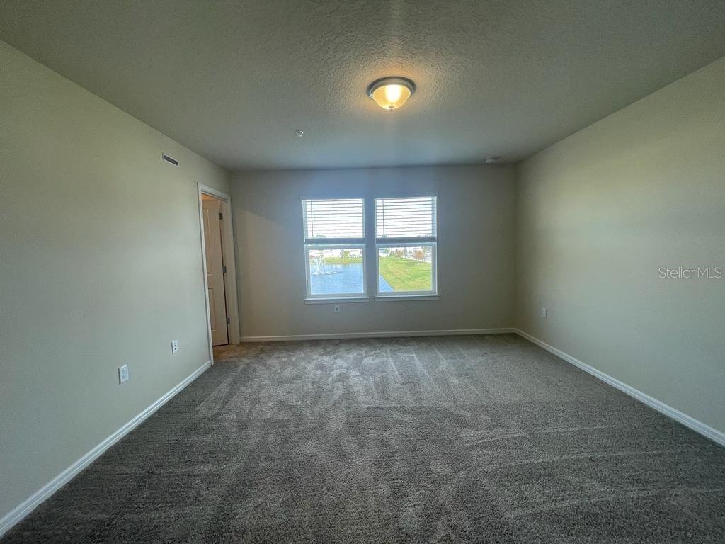 GRAYSON SQUARE - Residential Lease