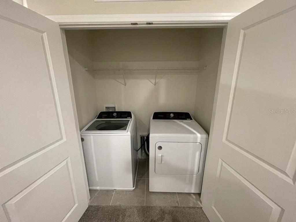 GRAYSON SQUARE - Residential Lease