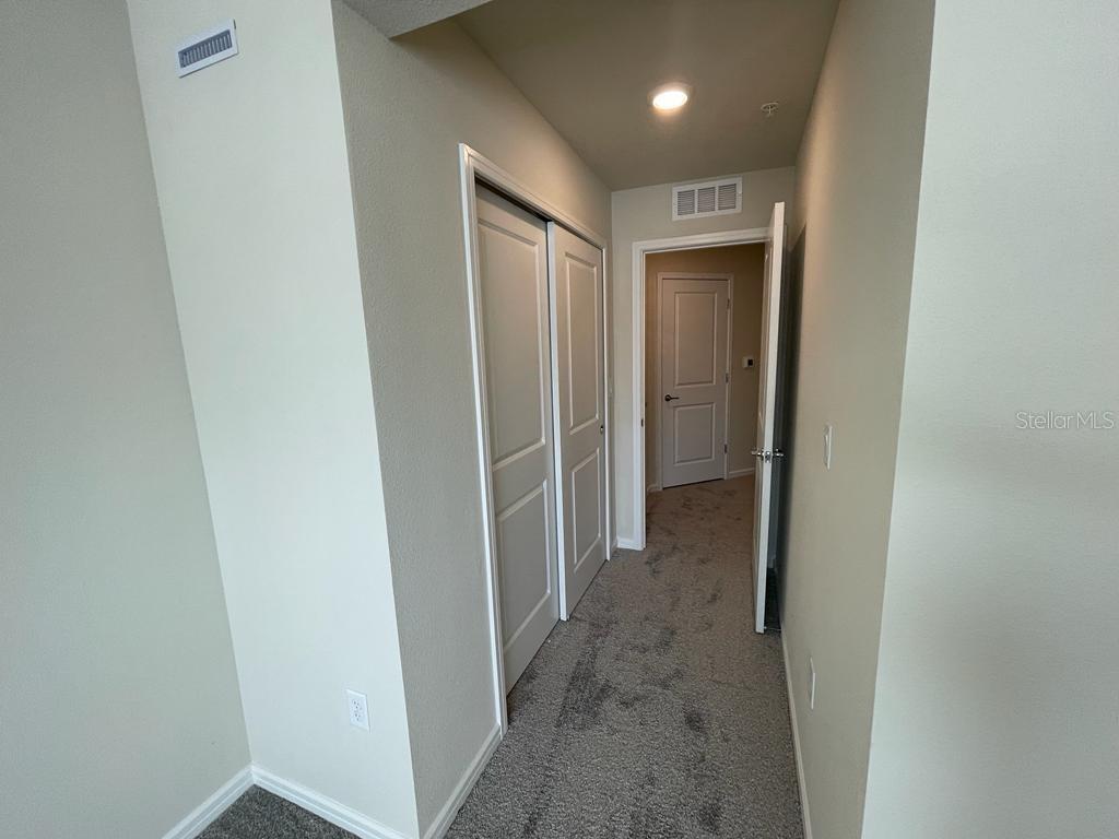 GRAYSON SQUARE - Residential Lease