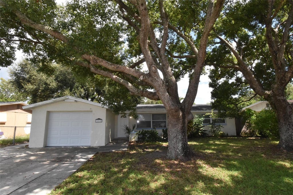 Photo of 3212 Blue Bird Drive, Holiday, FL 34690 (MLS # C7531753)