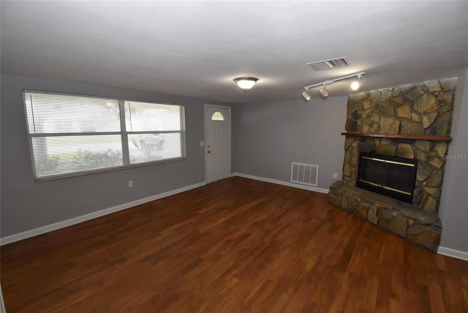 3212 BLUE BIRD DRIVE