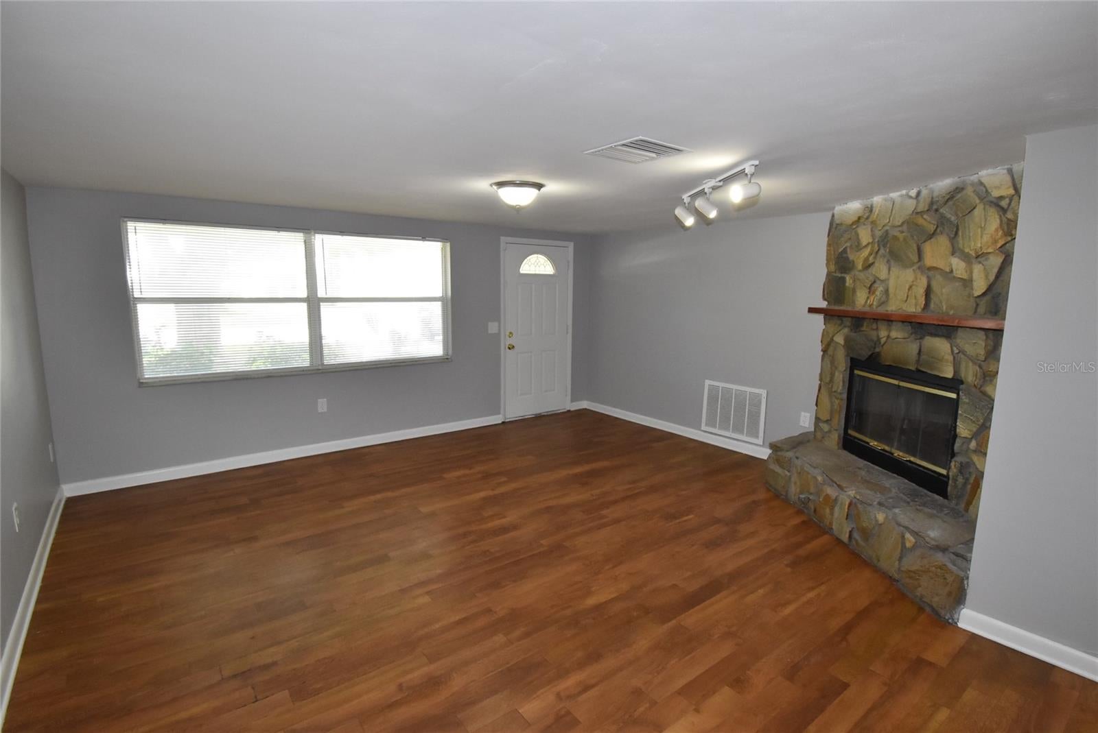 3212 BLUE BIRD DRIVE