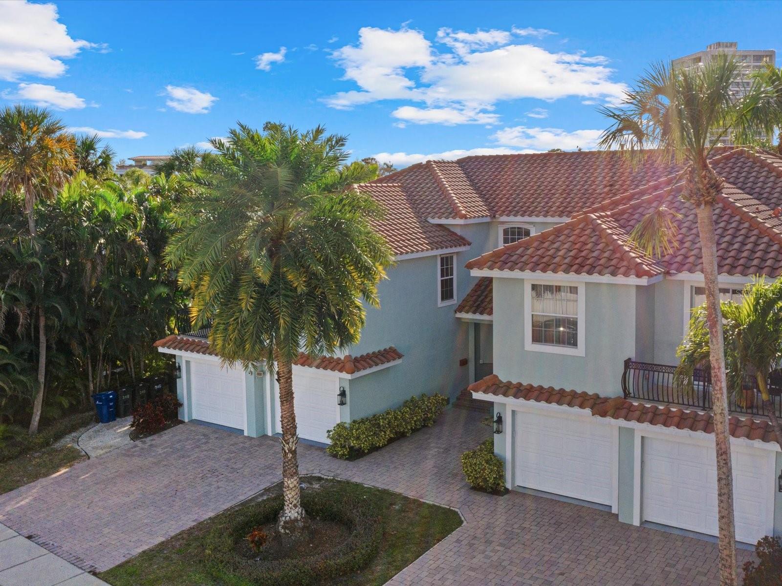 CANAL VILLAS - Residential