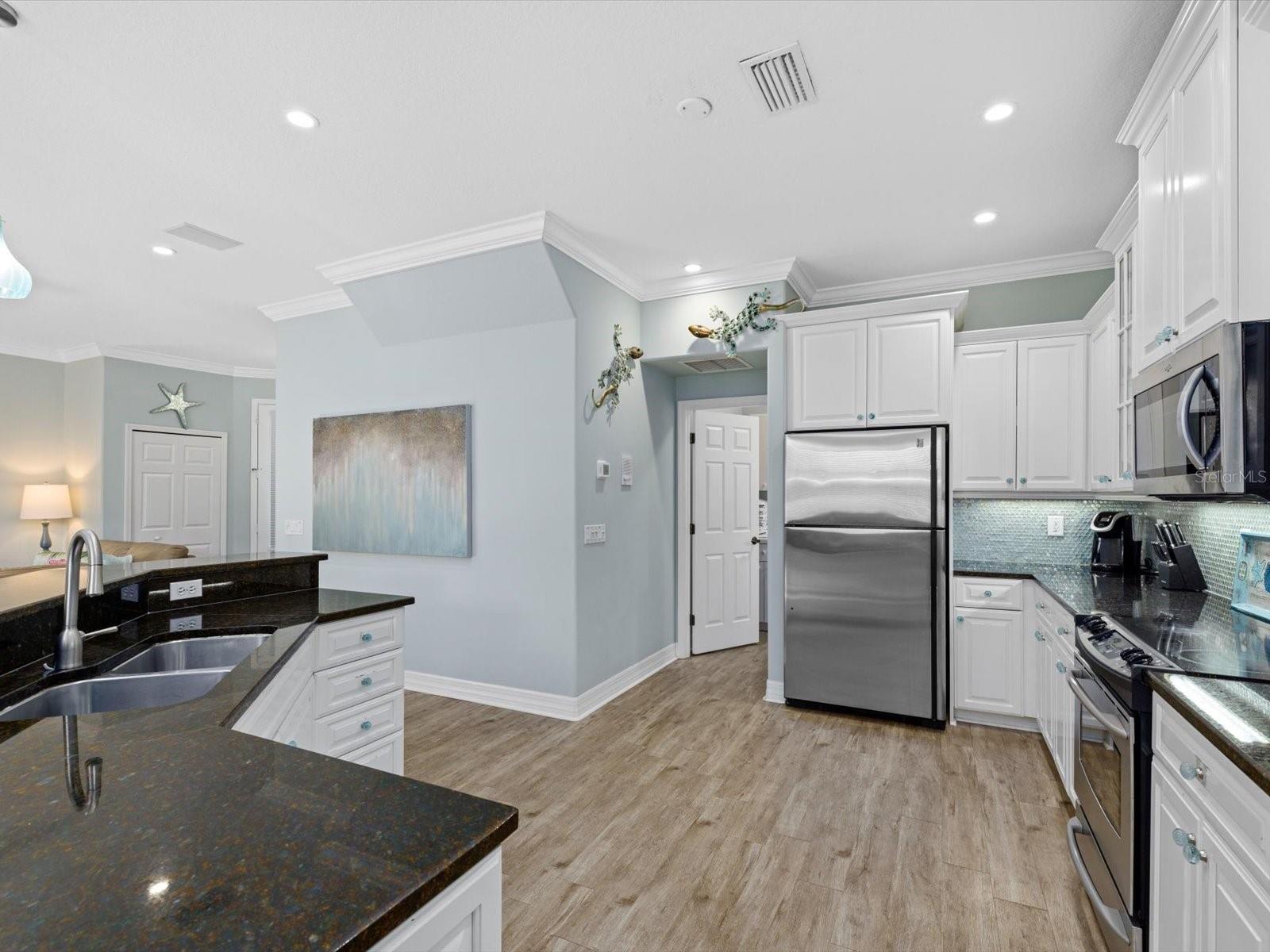 CANAL VILLAS - Residential