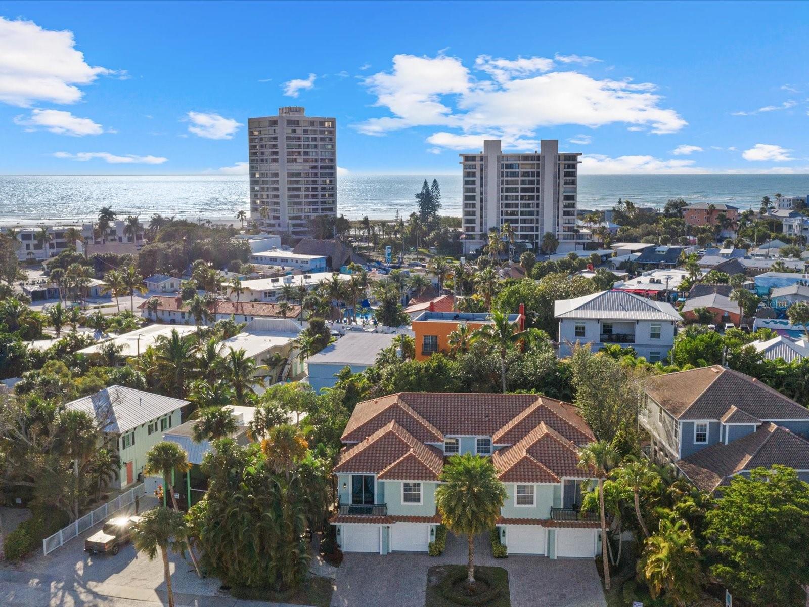 CANAL VILLAS - Residential