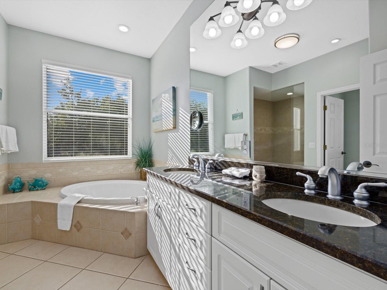 CANAL VILLAS - Residential