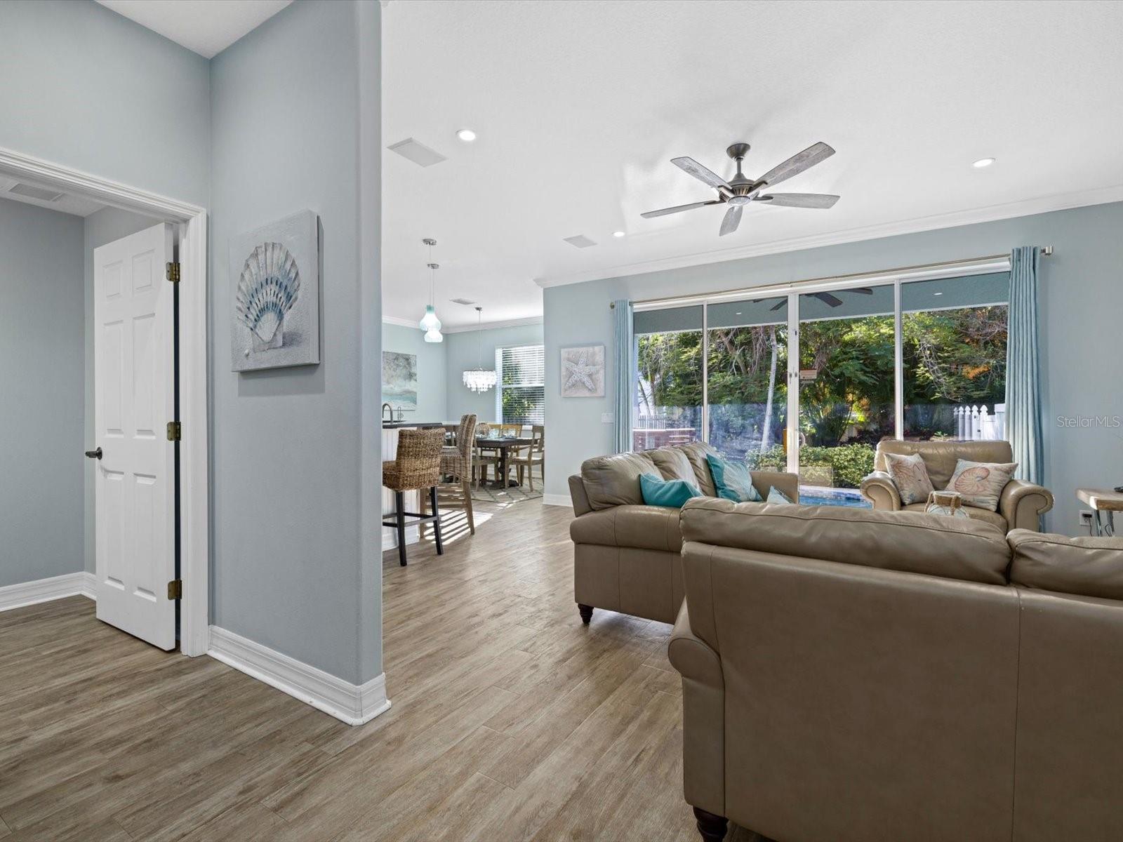 CANAL VILLAS - Residential