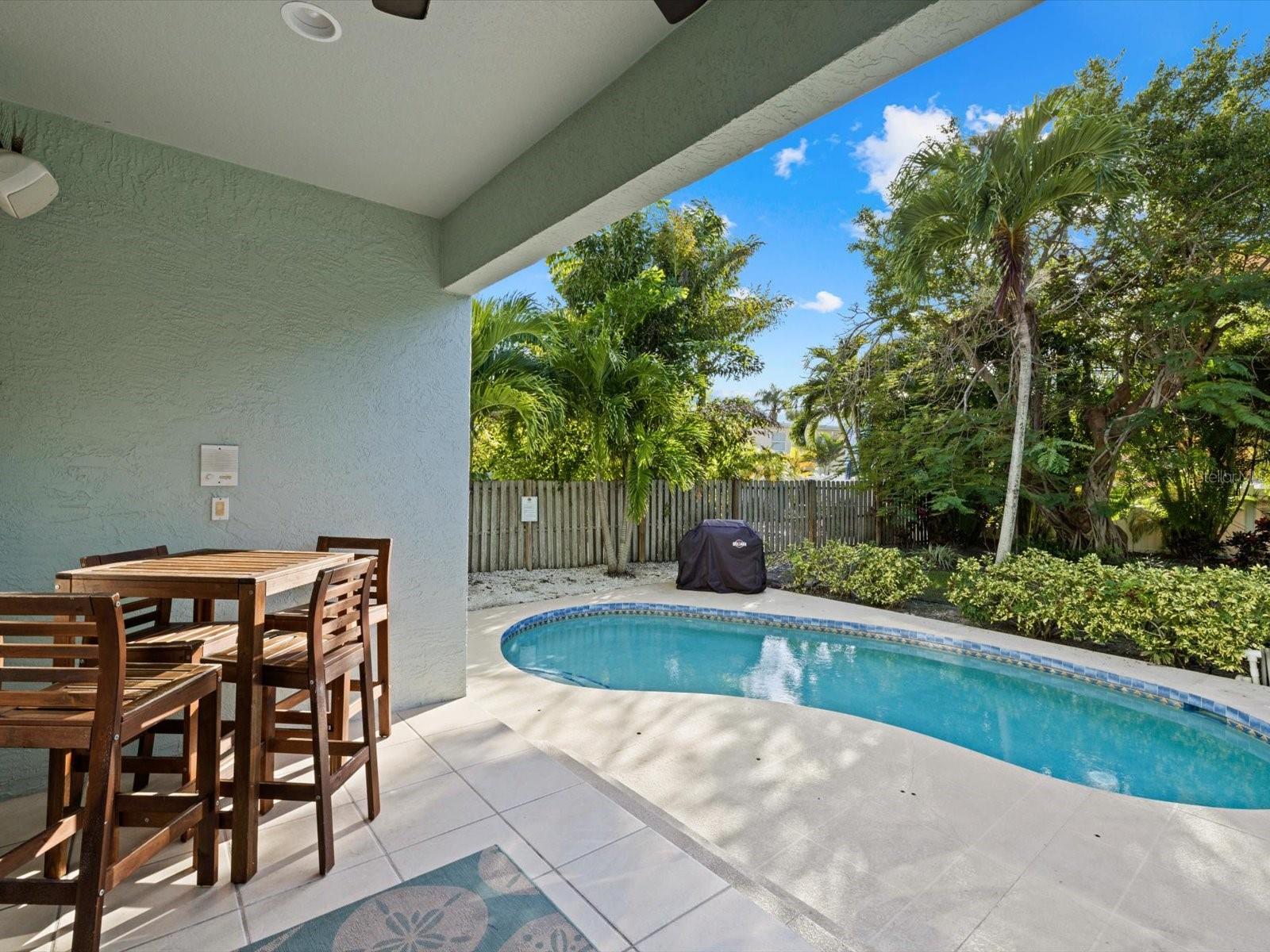 CANAL VILLAS - Residential