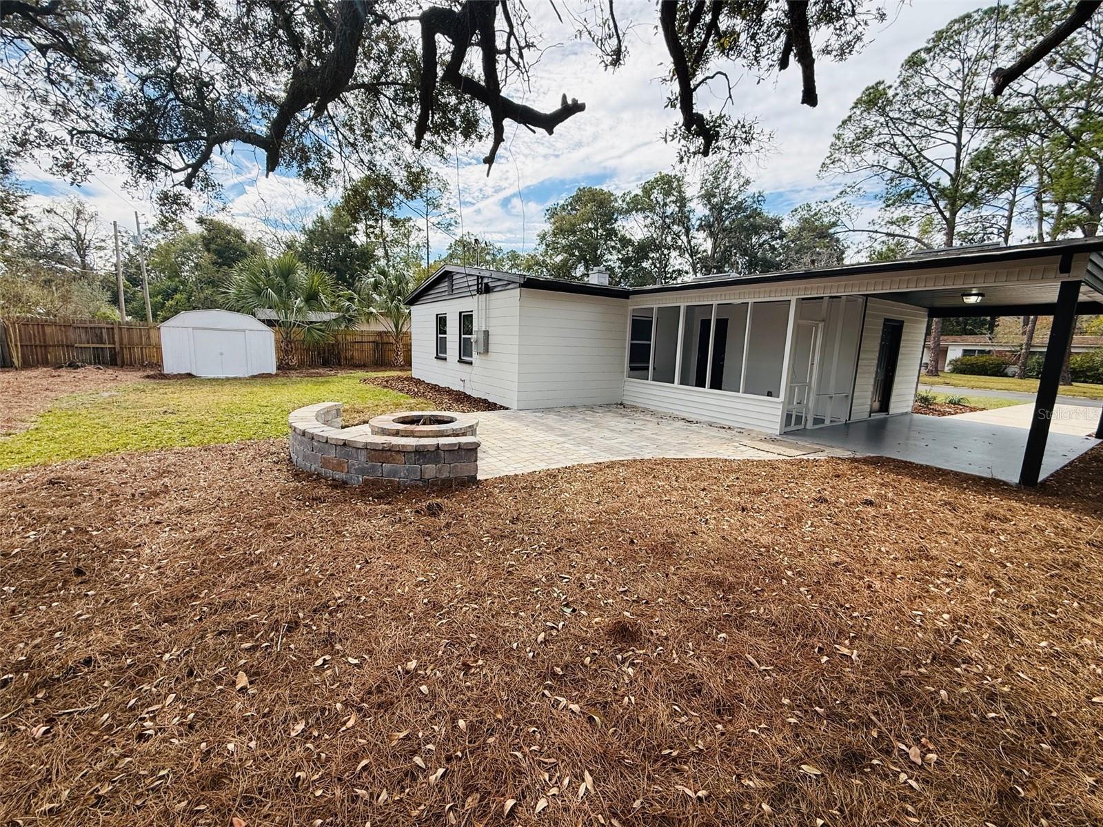 HIGHLAND COURT MANOR - Residential