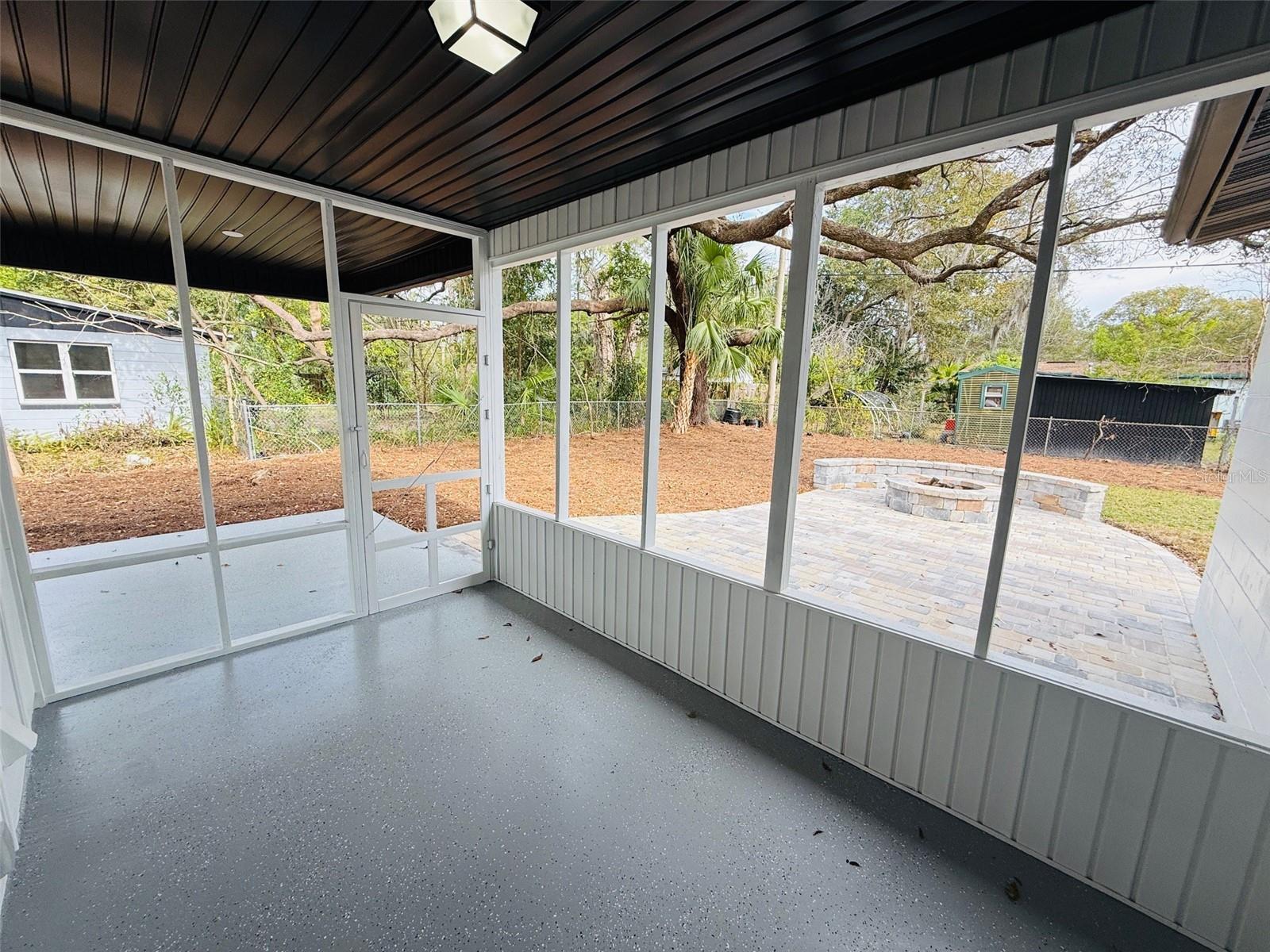 HIGHLAND COURT MANOR - Residential