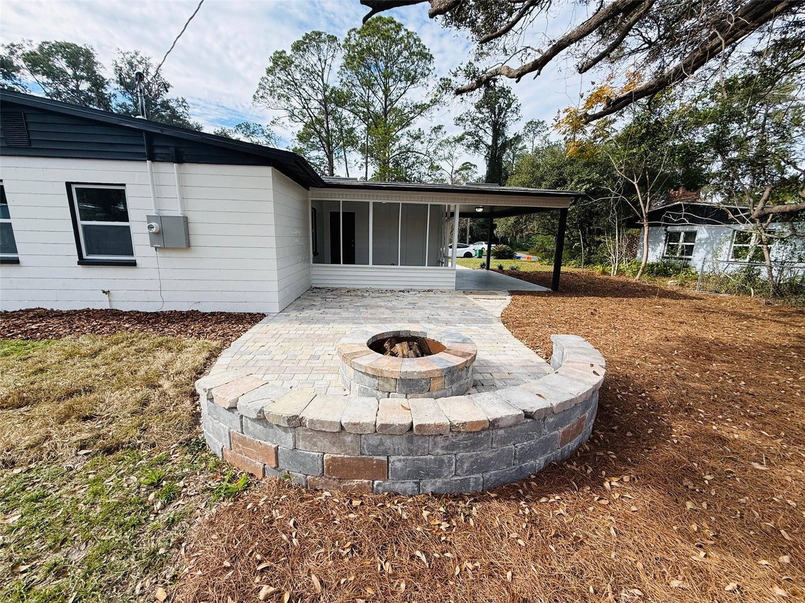 HIGHLAND COURT MANOR - Residential