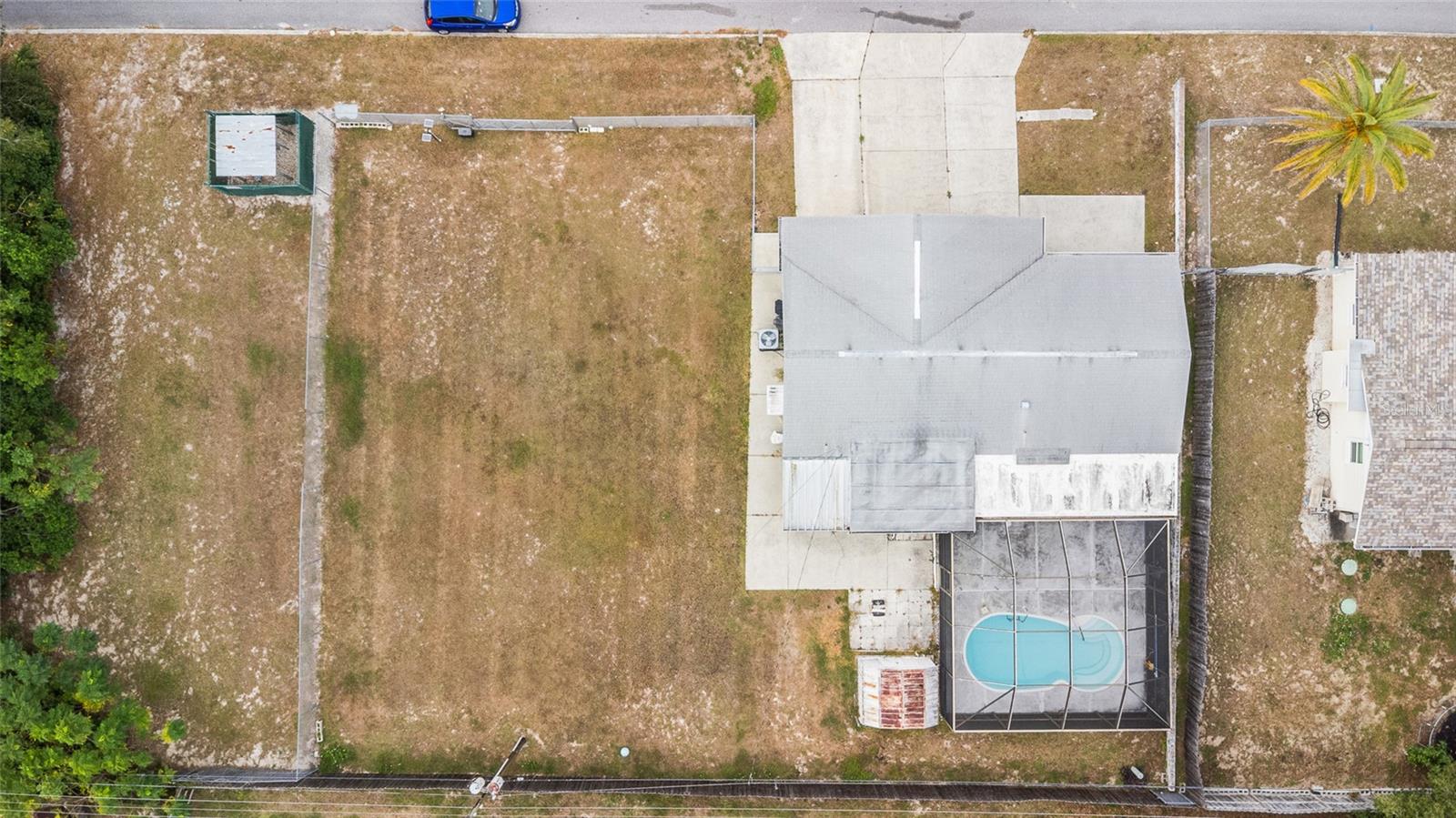 COLONIAL MANOR - Residential