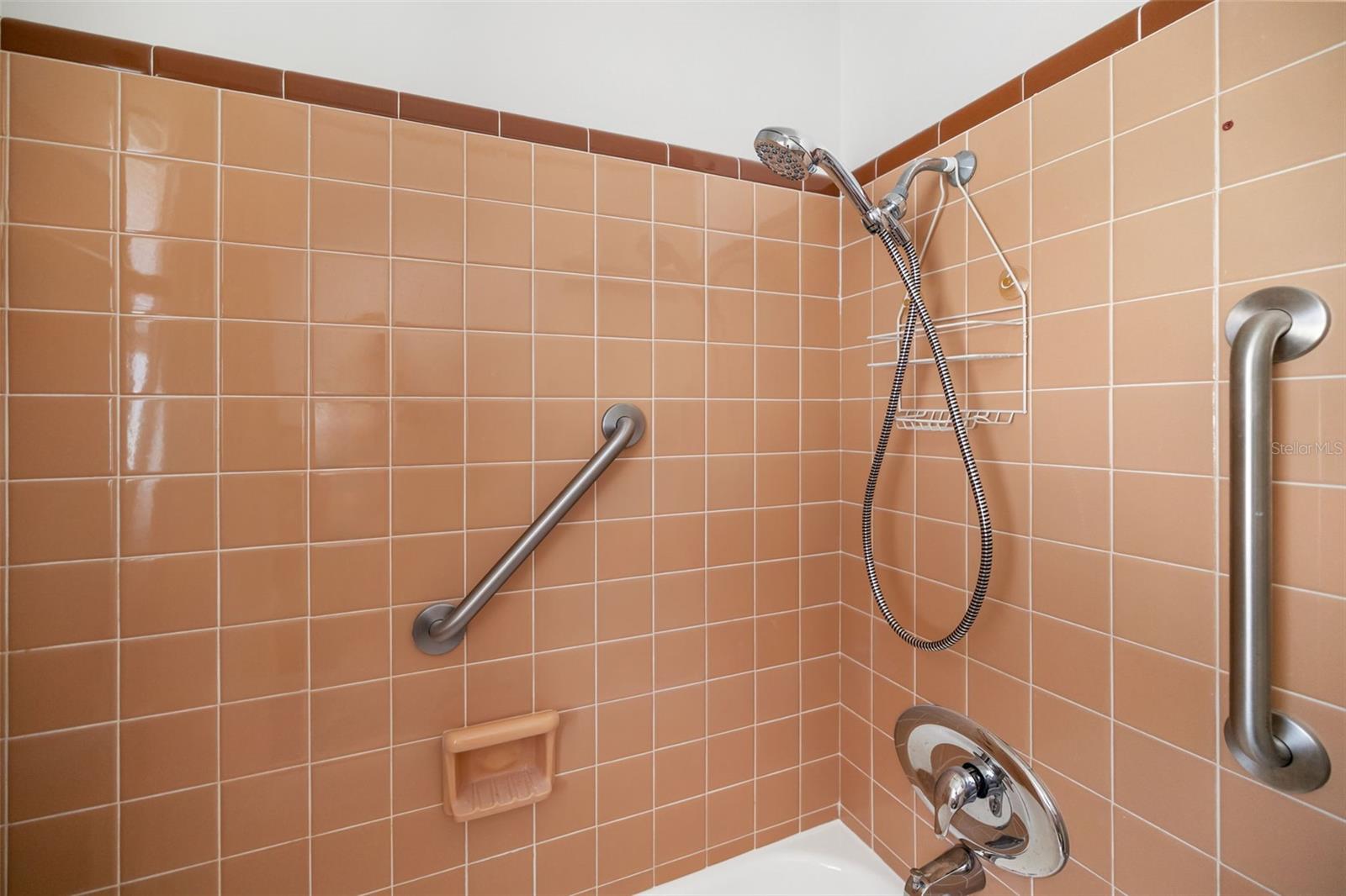 HIGHLAND SHORES SECOND UNIT - Residential