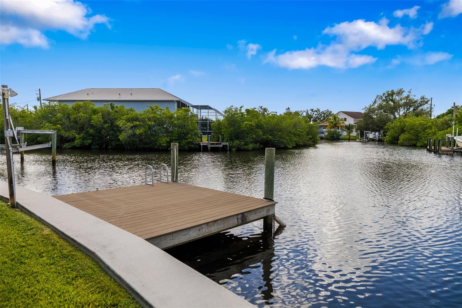 331 SALLY LEE DRIVE