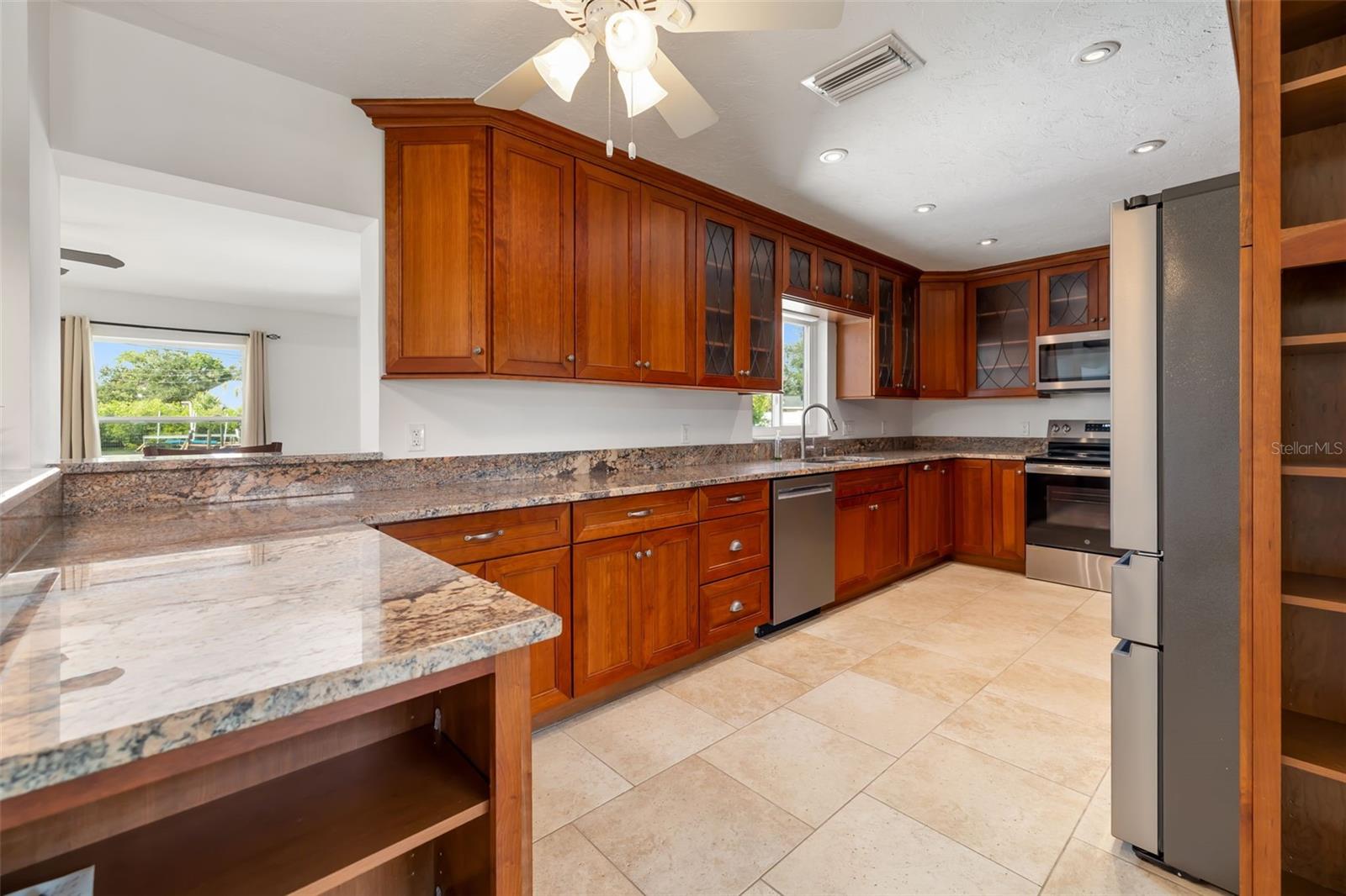 HIGHLAND SHORES SECOND UNIT - Residential