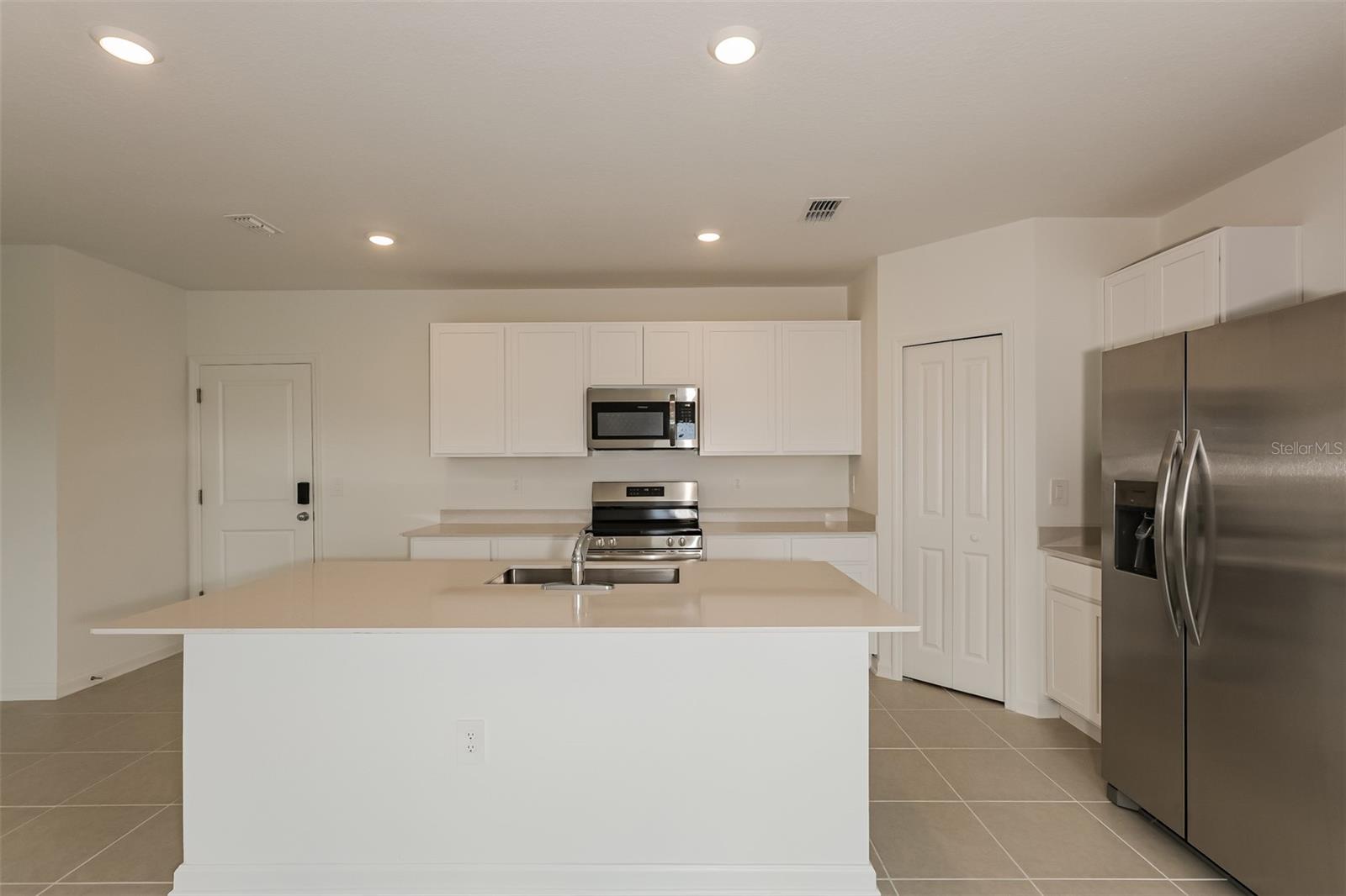 HUNT CLUB/LK WALES PH 1 - Residential Lease