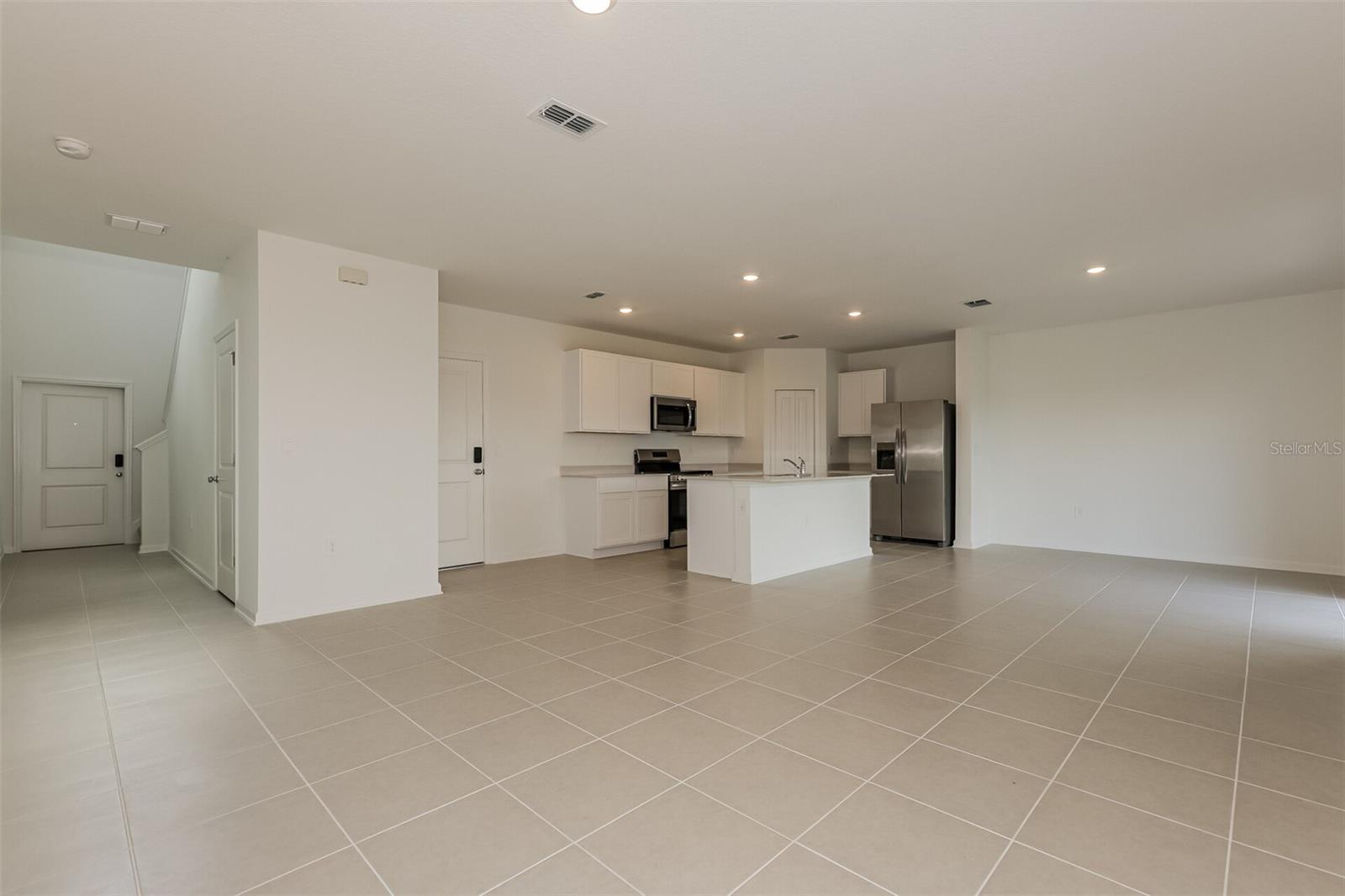 HUNT CLUB/LK WALES PH 1 - Residential Lease