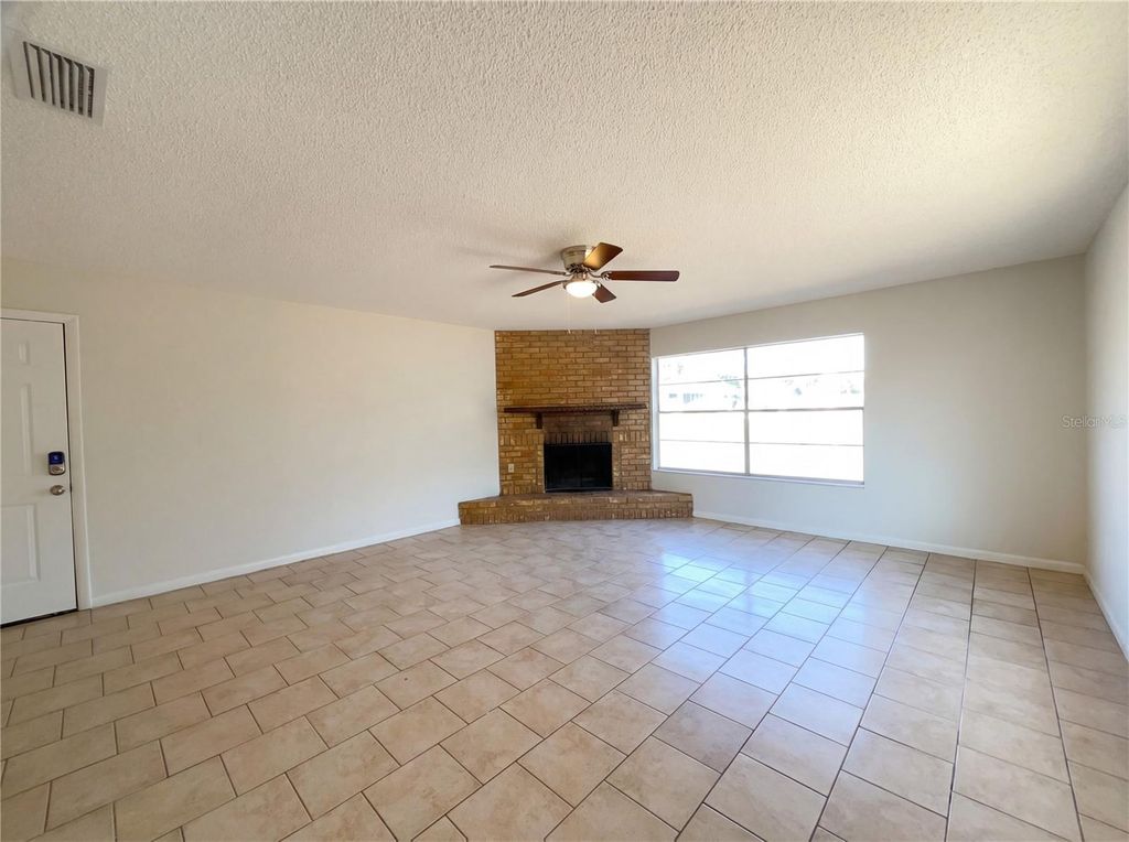 Photo of 8 Bahia Court Loop, Ocala, FL 34472 (MLS # O6383295)