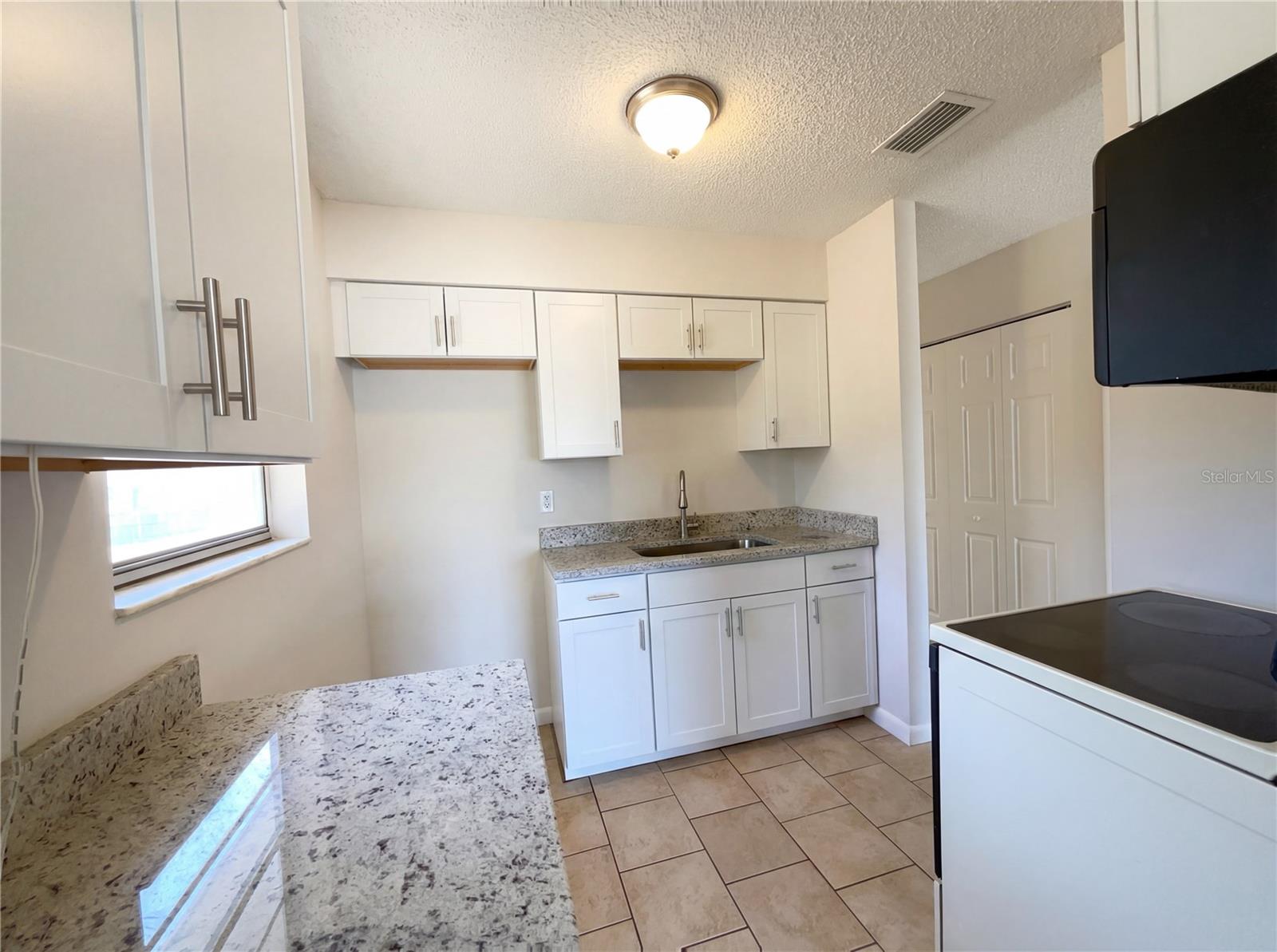 SILVER SPGS SHORES UN 02 - Residential