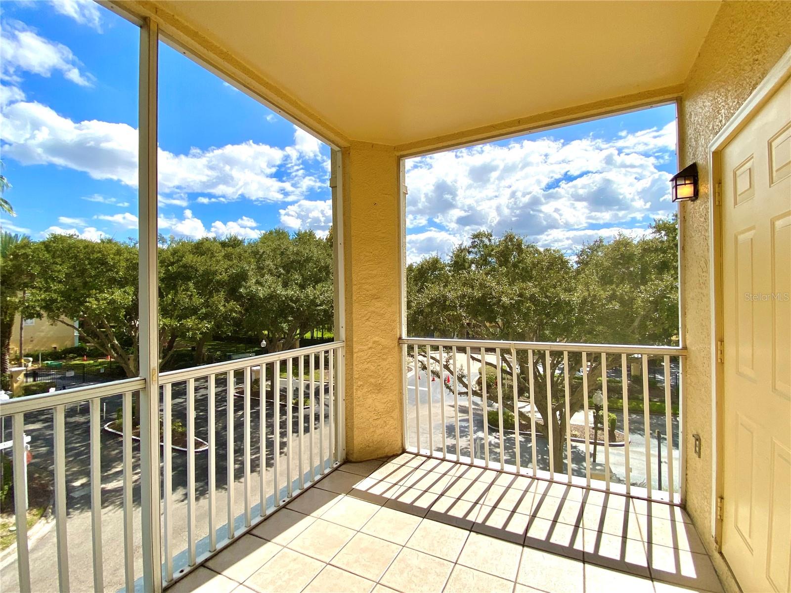 VISCONTI WEST - Residential Lease