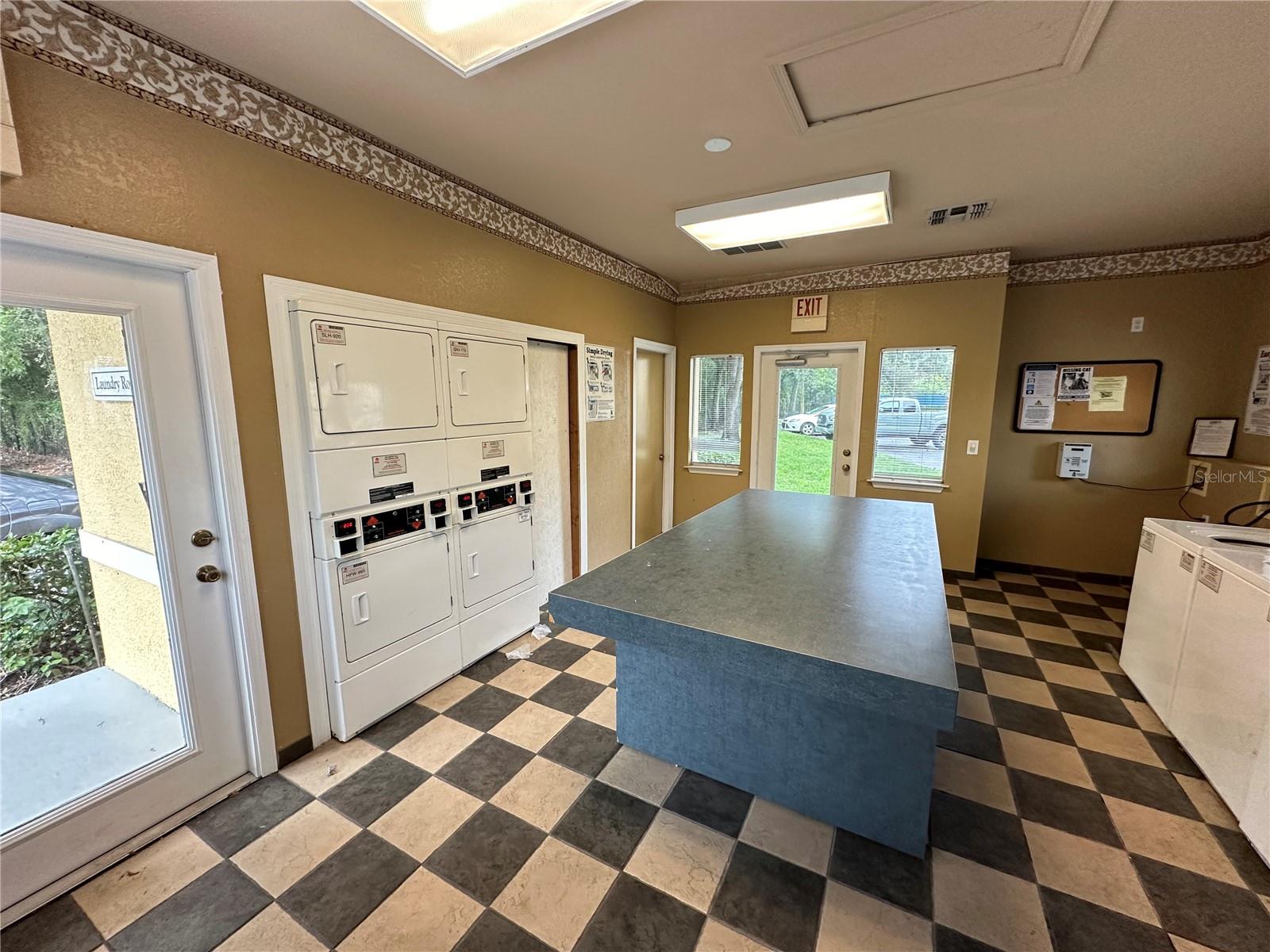 VISCONTI WEST - Residential Lease