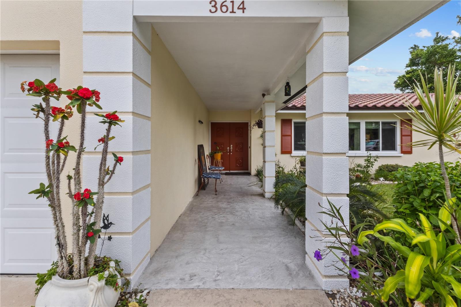 3614 PEMBROOK DRIVE, SARASOTA, FL, 34239 2 3614 PEMBROOK DRIVE