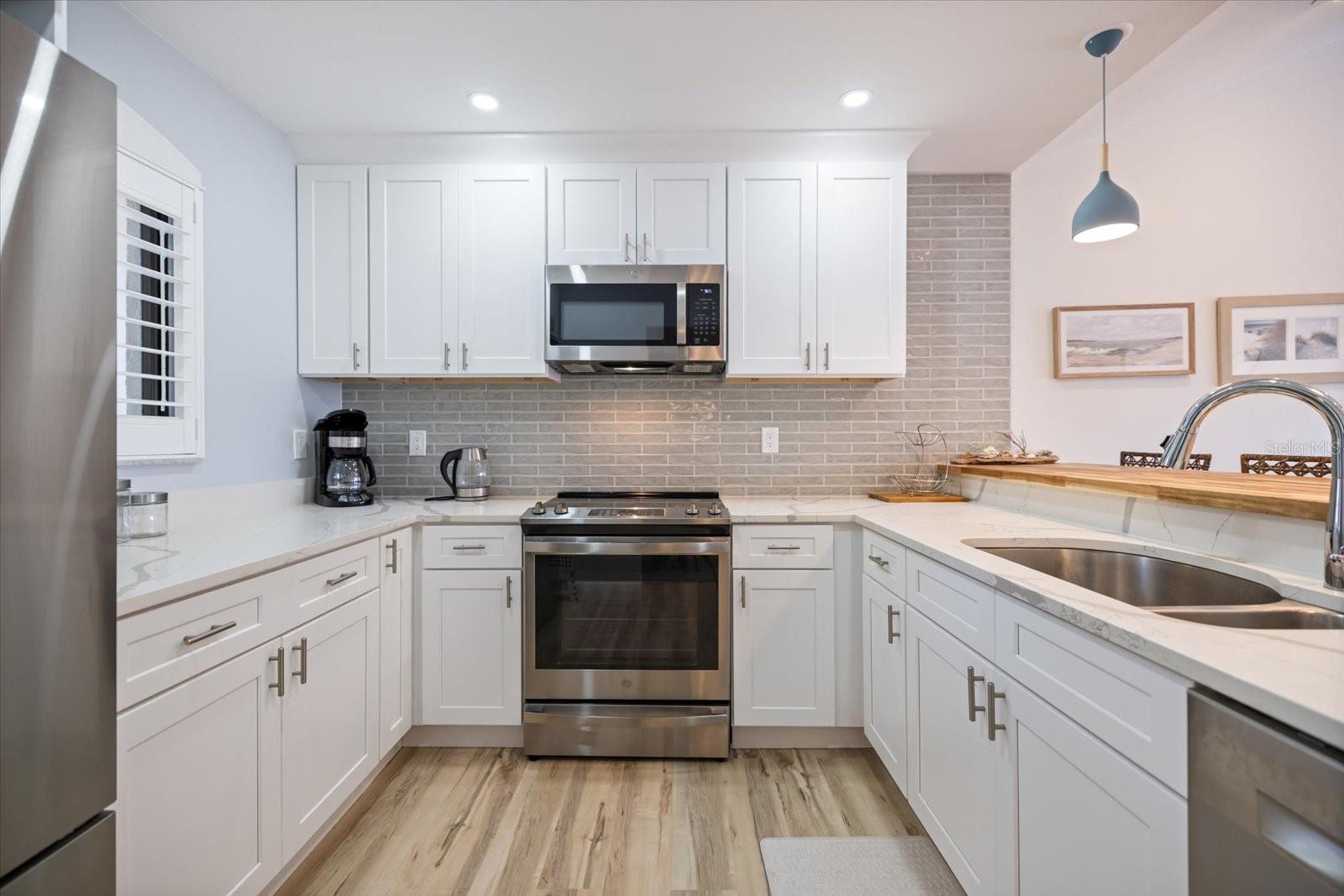 BIRD BAY II - Residential