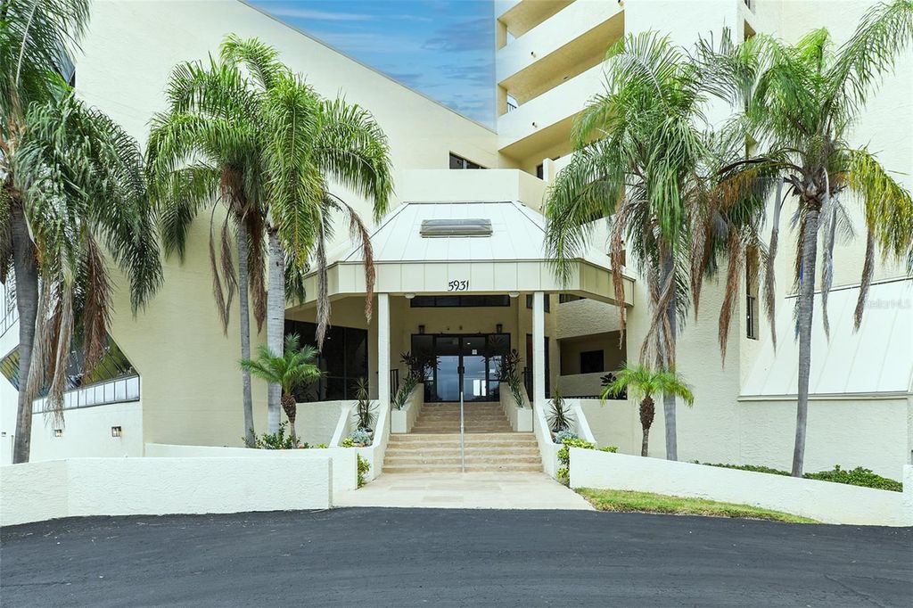 Photo of 6009 Sea Ranch Drive #114, Hudson, FL 34667 (MLS # TB8437169)