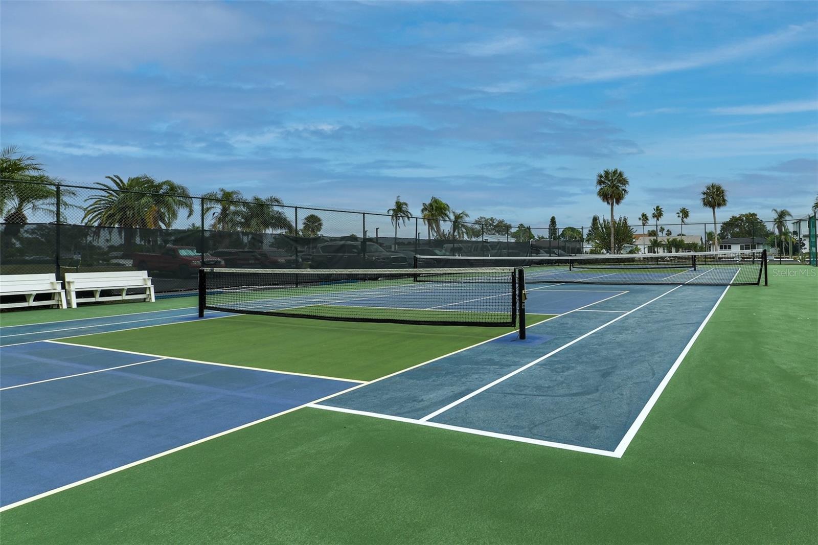 GULF ISLAND BEACH TENNIS - Residential