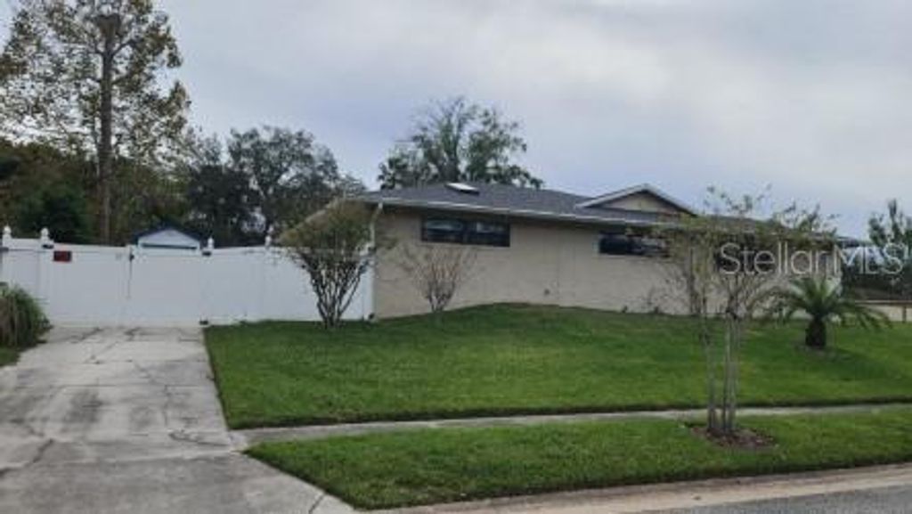 Photo of 399 Barberry Lane, Altamonte Springs, FL 32714 (MLS # O6373009)