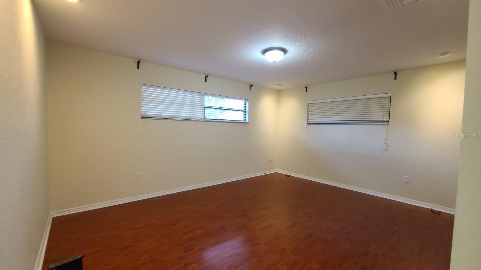 SPRING OAKS UNIT 6 - Residential Lease