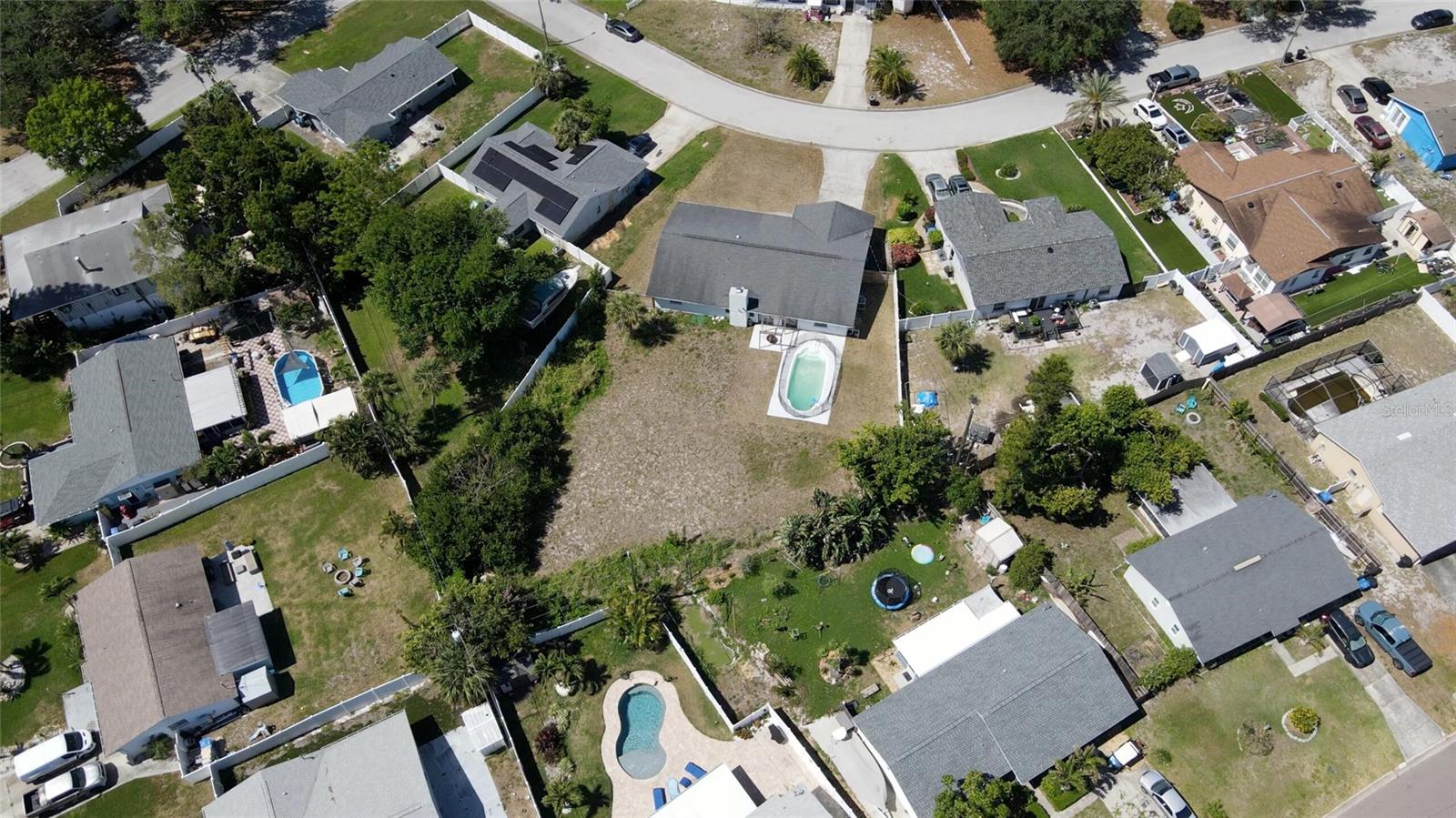 4356 TARPON DRIVE SE