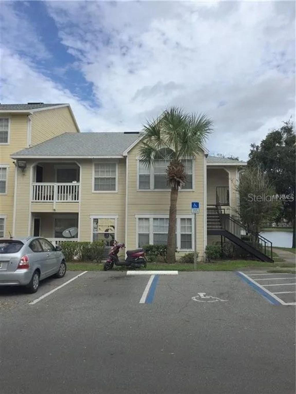 Photo of 1037 S Hiawassee Road #2818, Orlando, FL 32835 (MLS # O6388612)