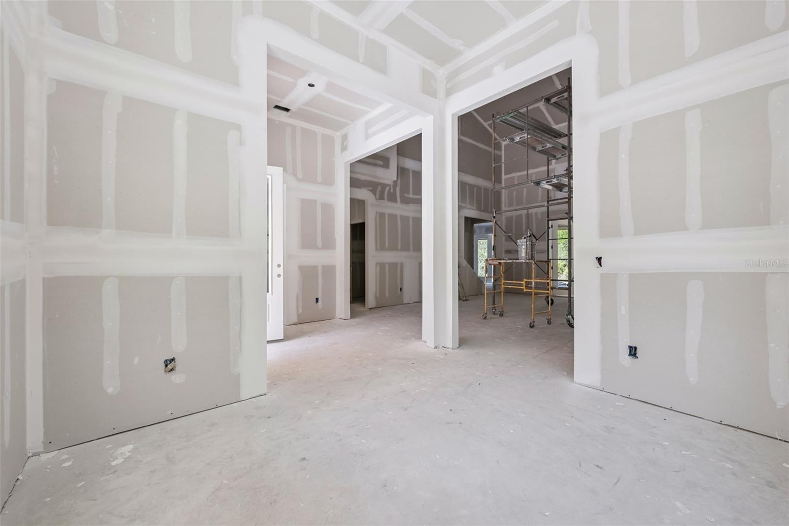 RIVER WOODS 5 ACRE DEV - Residential