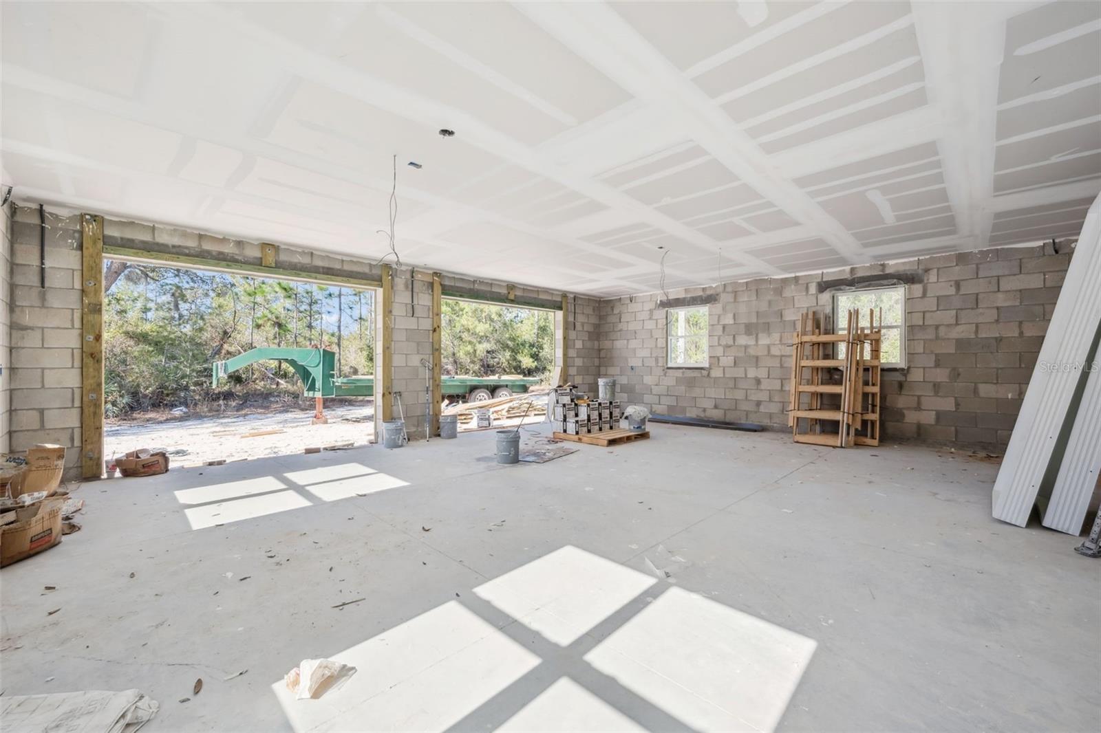 RIVER WOODS 5 ACRE DEV - Residential