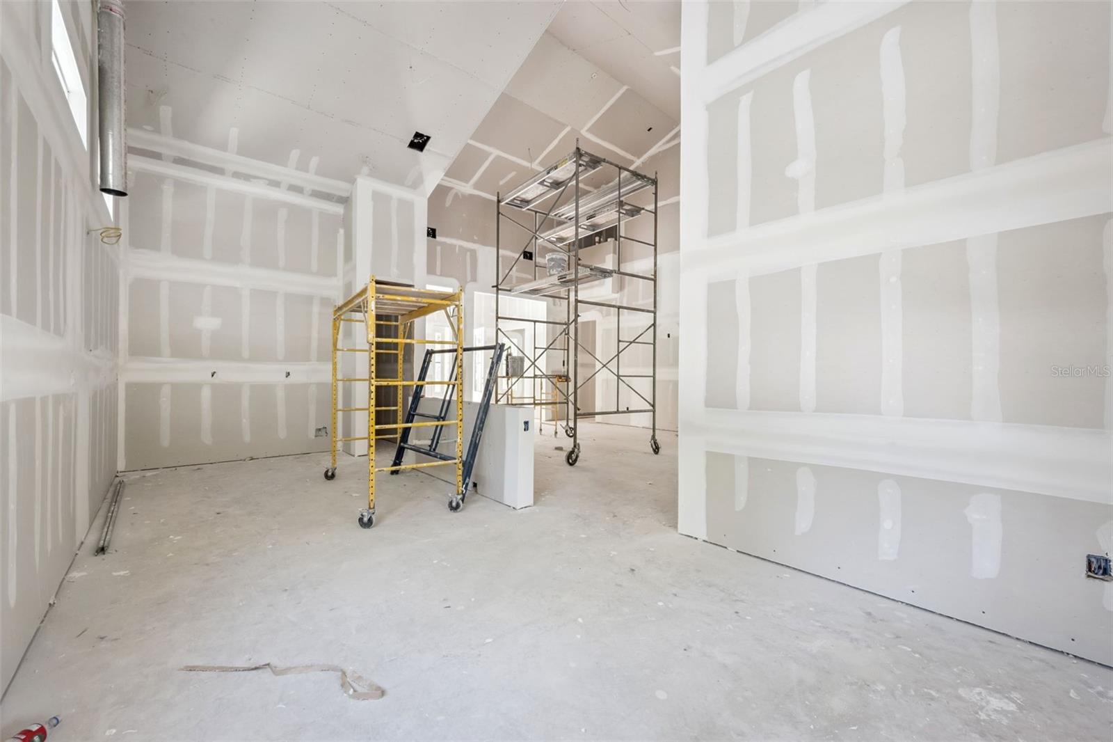 RIVER WOODS 5 ACRE DEV - Residential