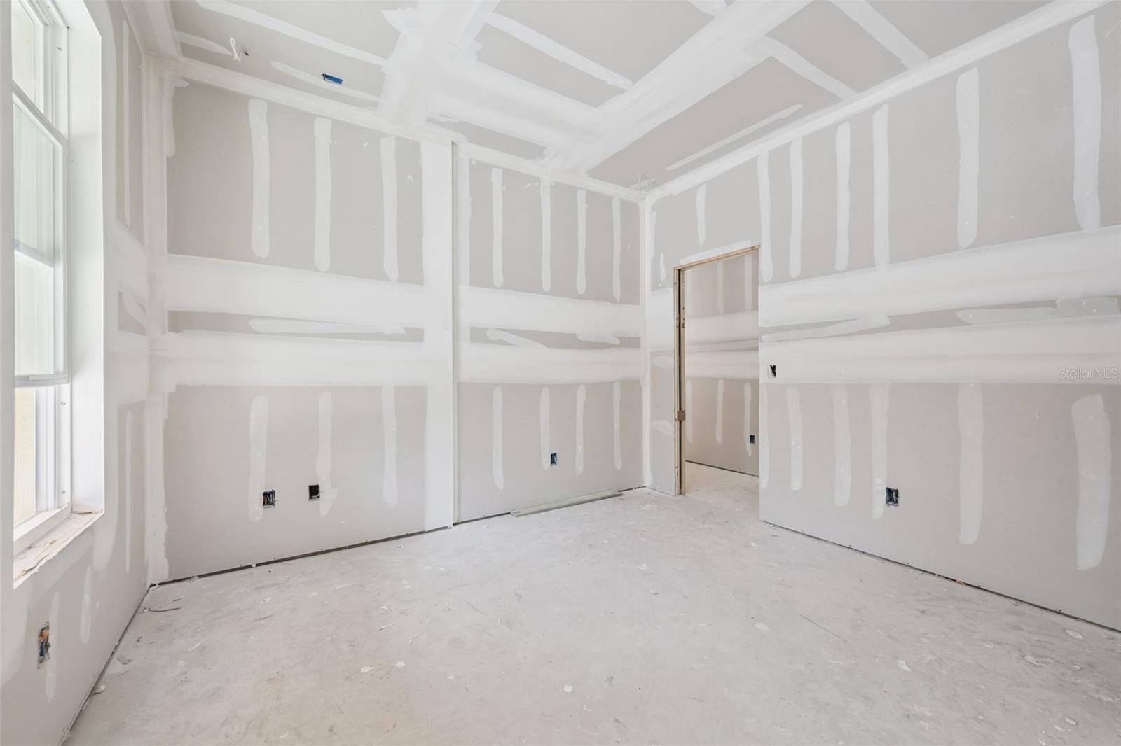 RIVER WOODS 5 ACRE DEV - Residential