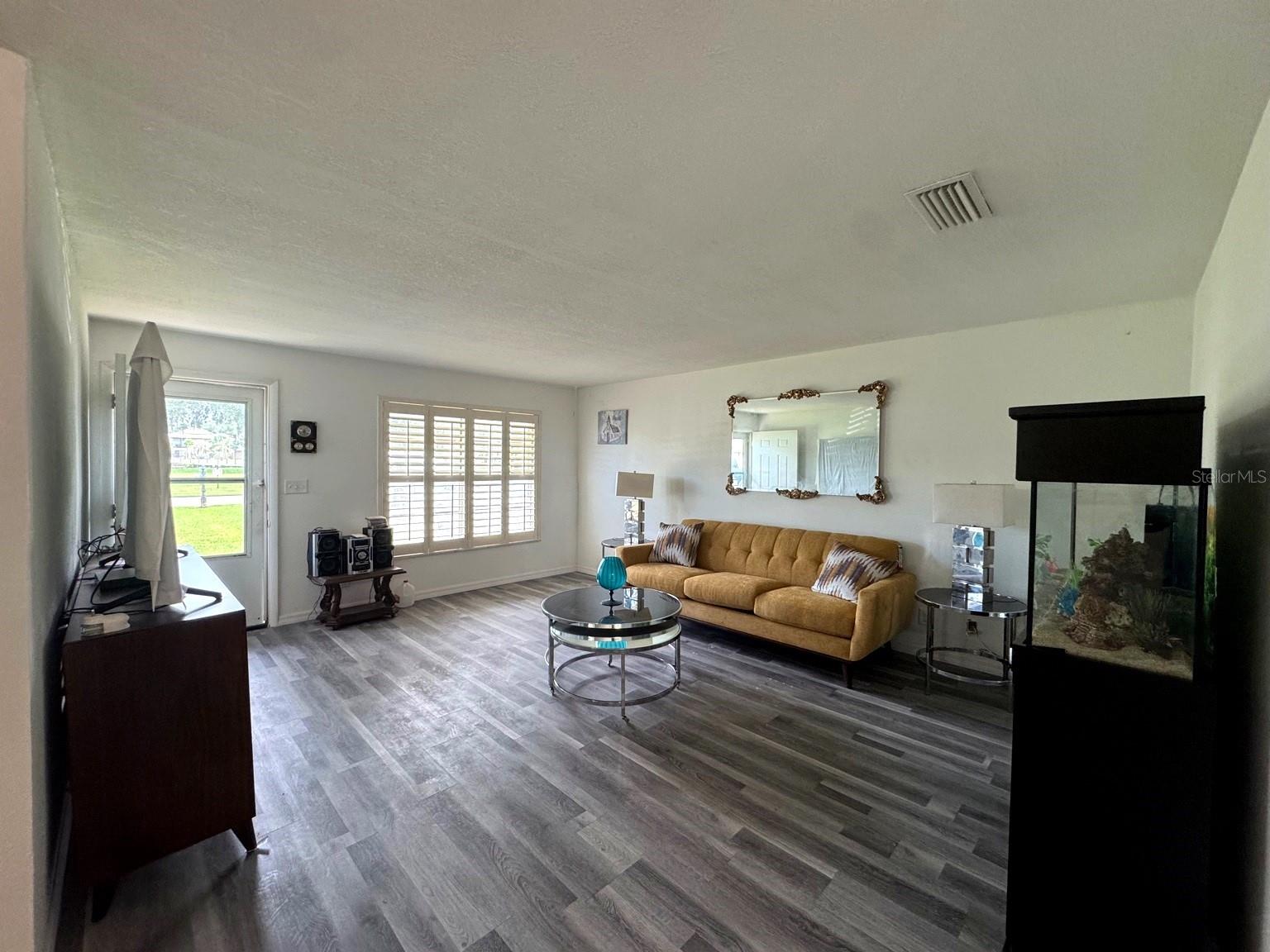 1636 JUNO TRAIL