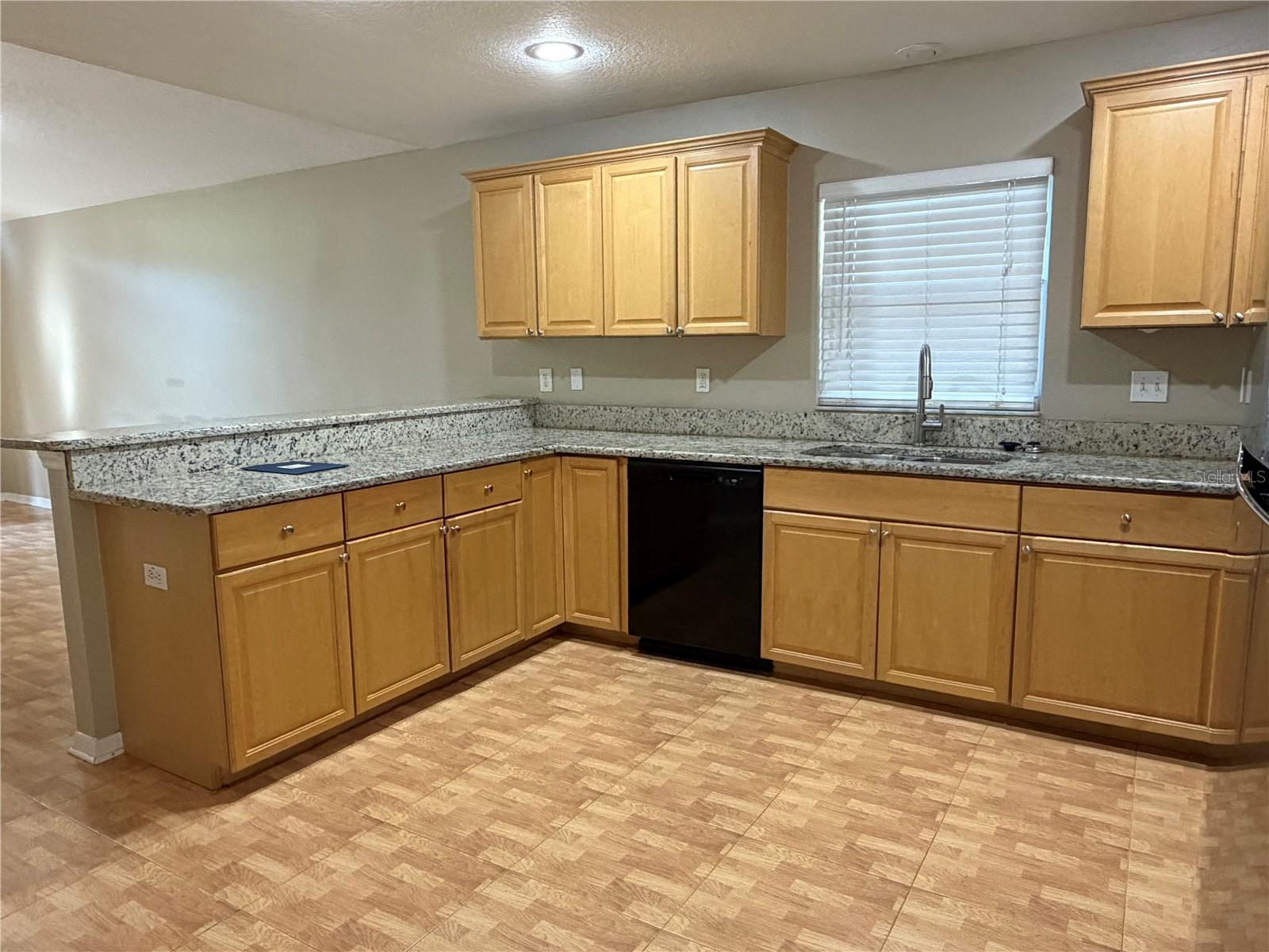 6321 S RICHARD AVENUE