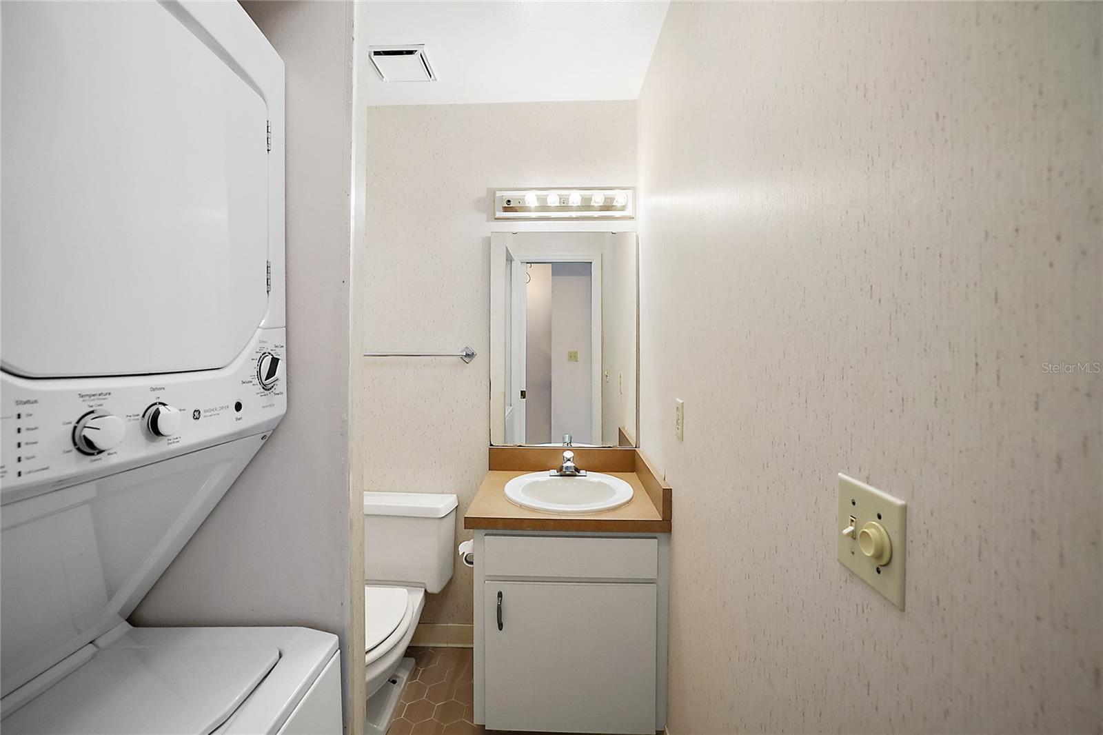 EUSTIS KINGS POINTE CONDO - Residential