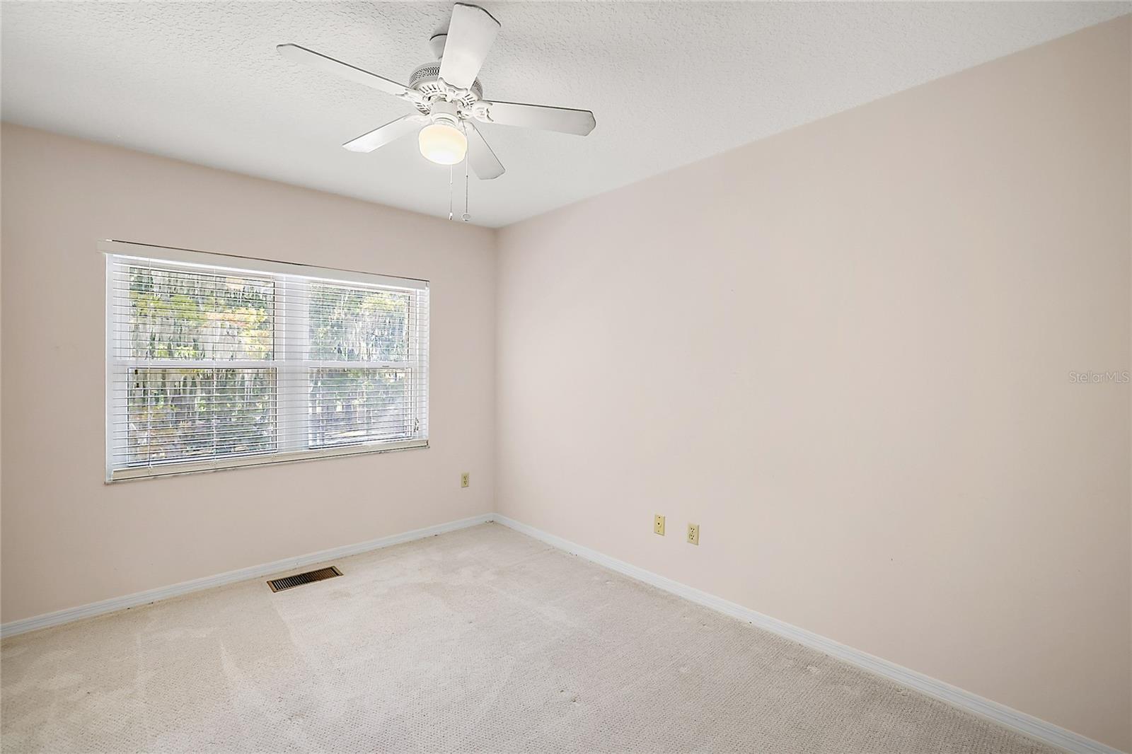 EUSTIS KINGS POINTE CONDO - Residential