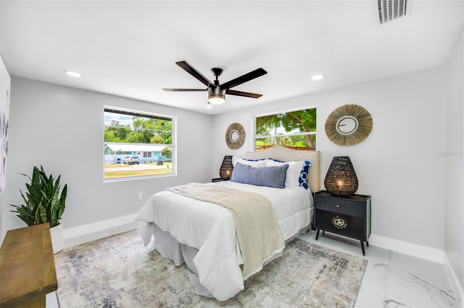 208 PALMETTO ROAD W