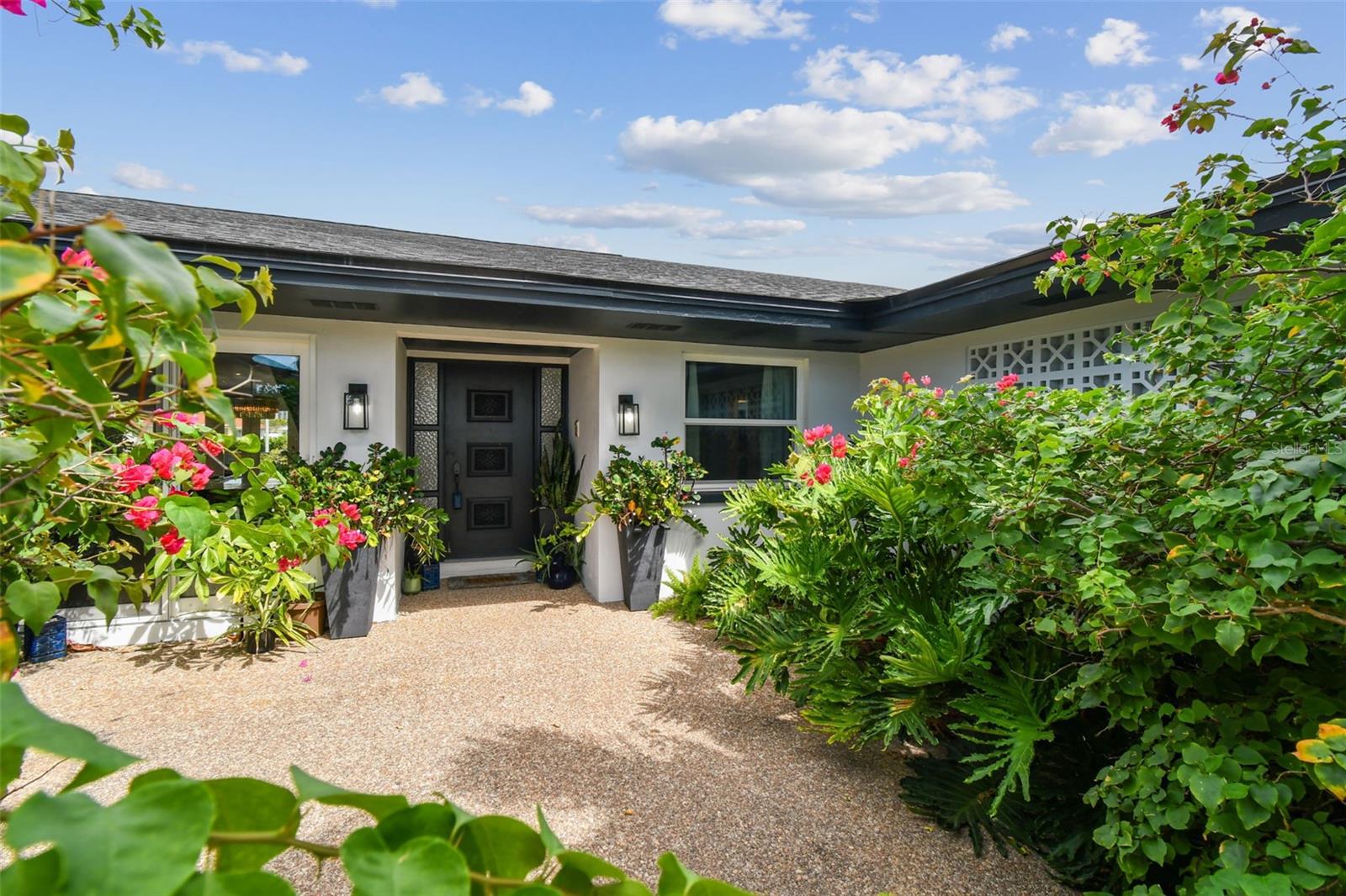 HOWARD ESTATES - Residential