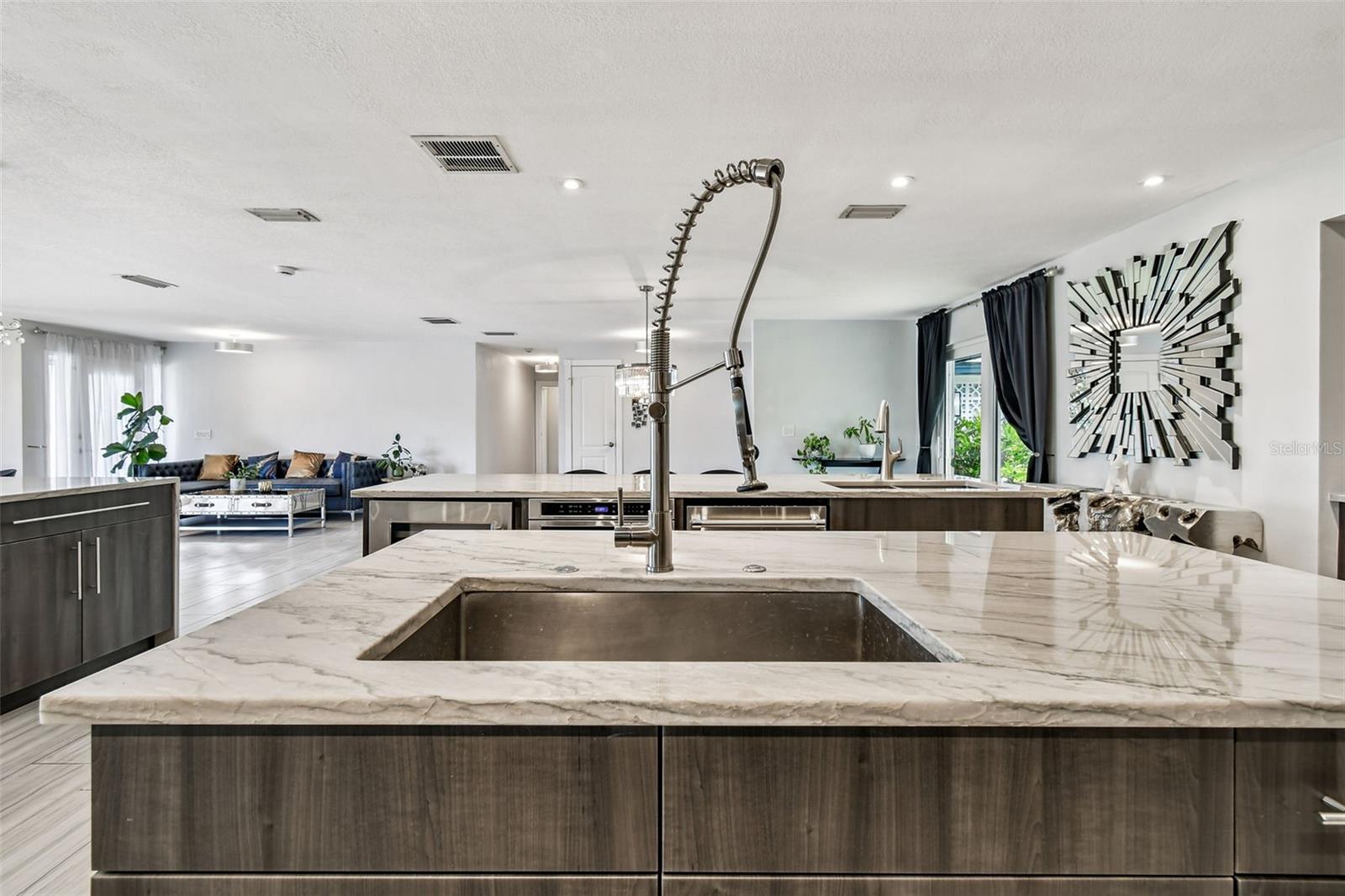 HOWARD ESTATES - Residential