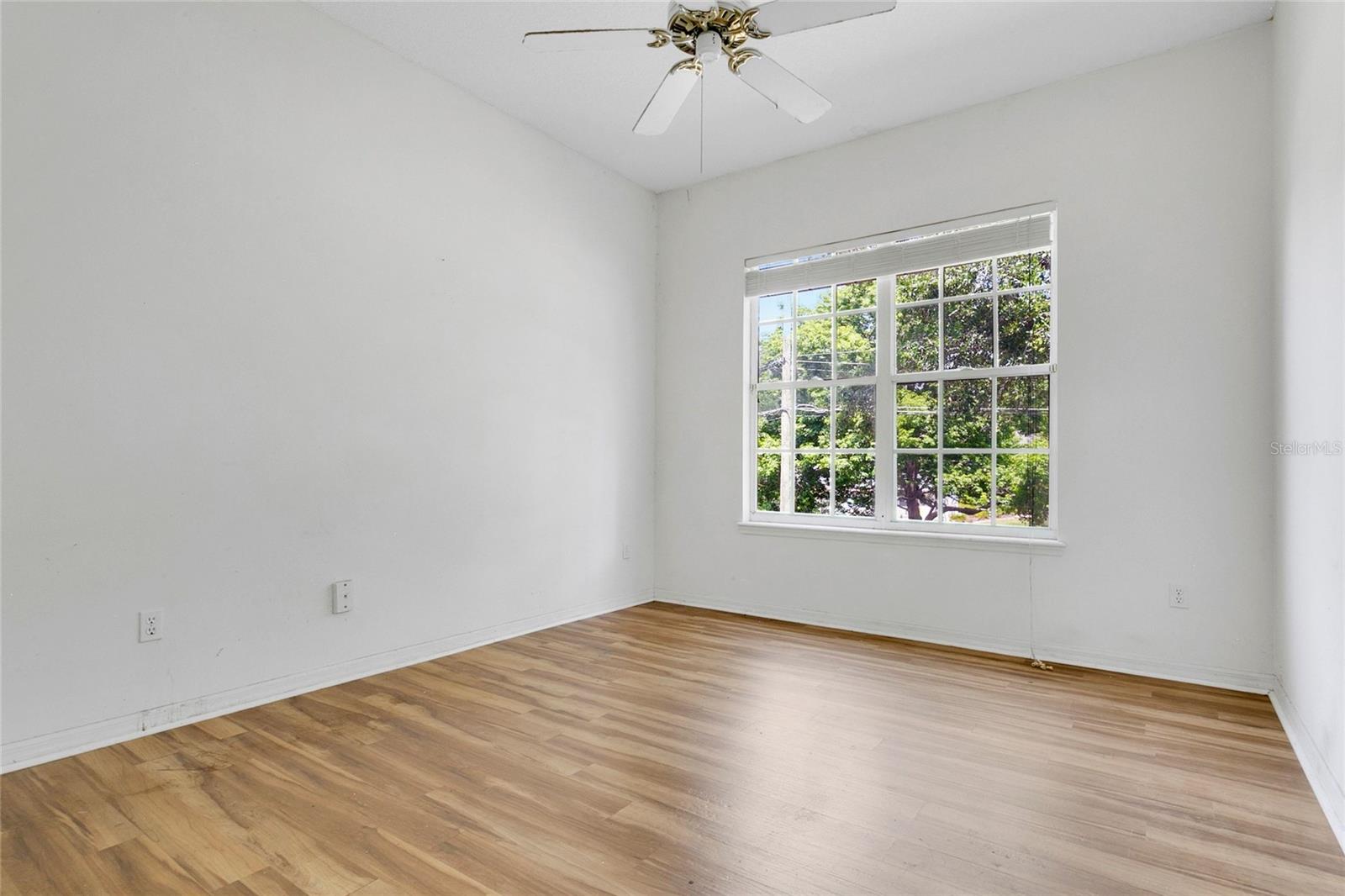 MOUNT DORA PINECREST SUB - Residential