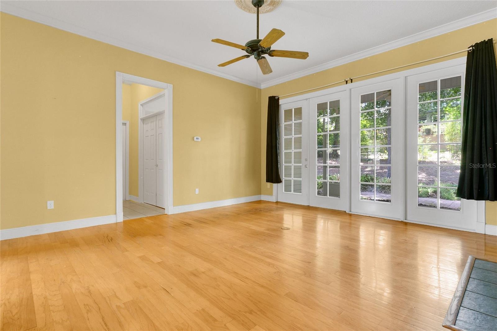 MOUNT DORA PINECREST SUB - Residential